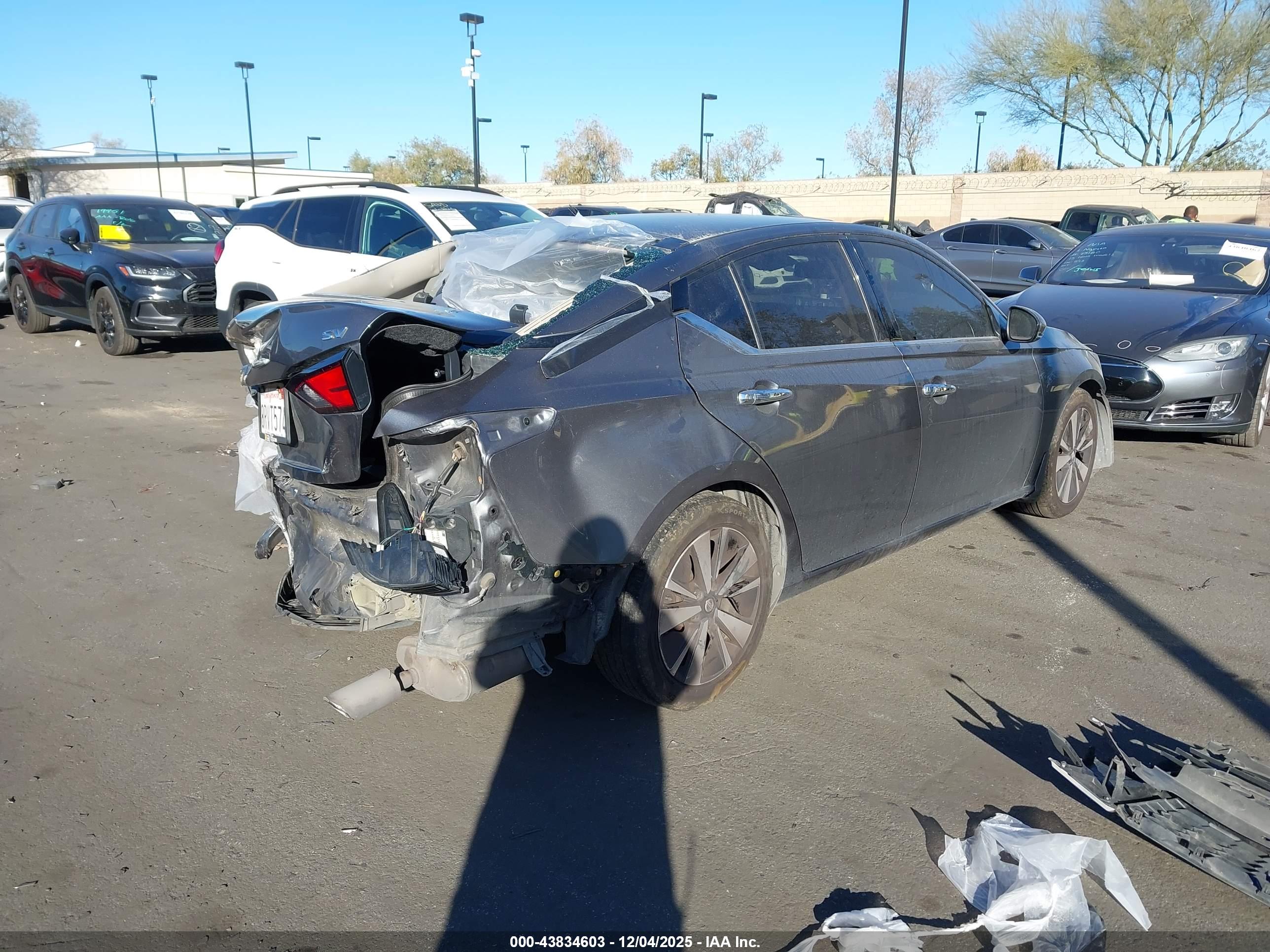 NISSAN ALTIMA image 4