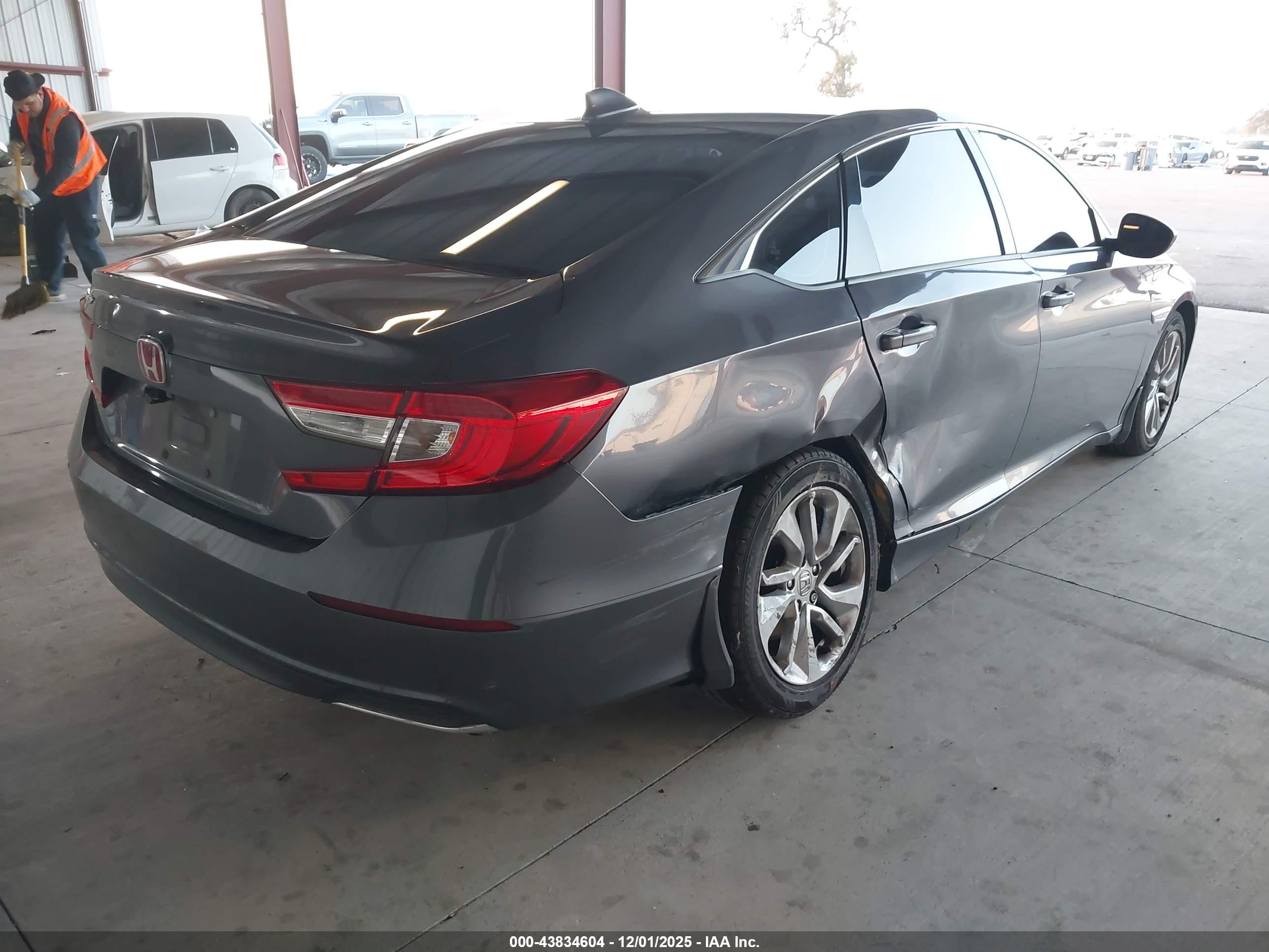 HONDA ACCORD image 4
