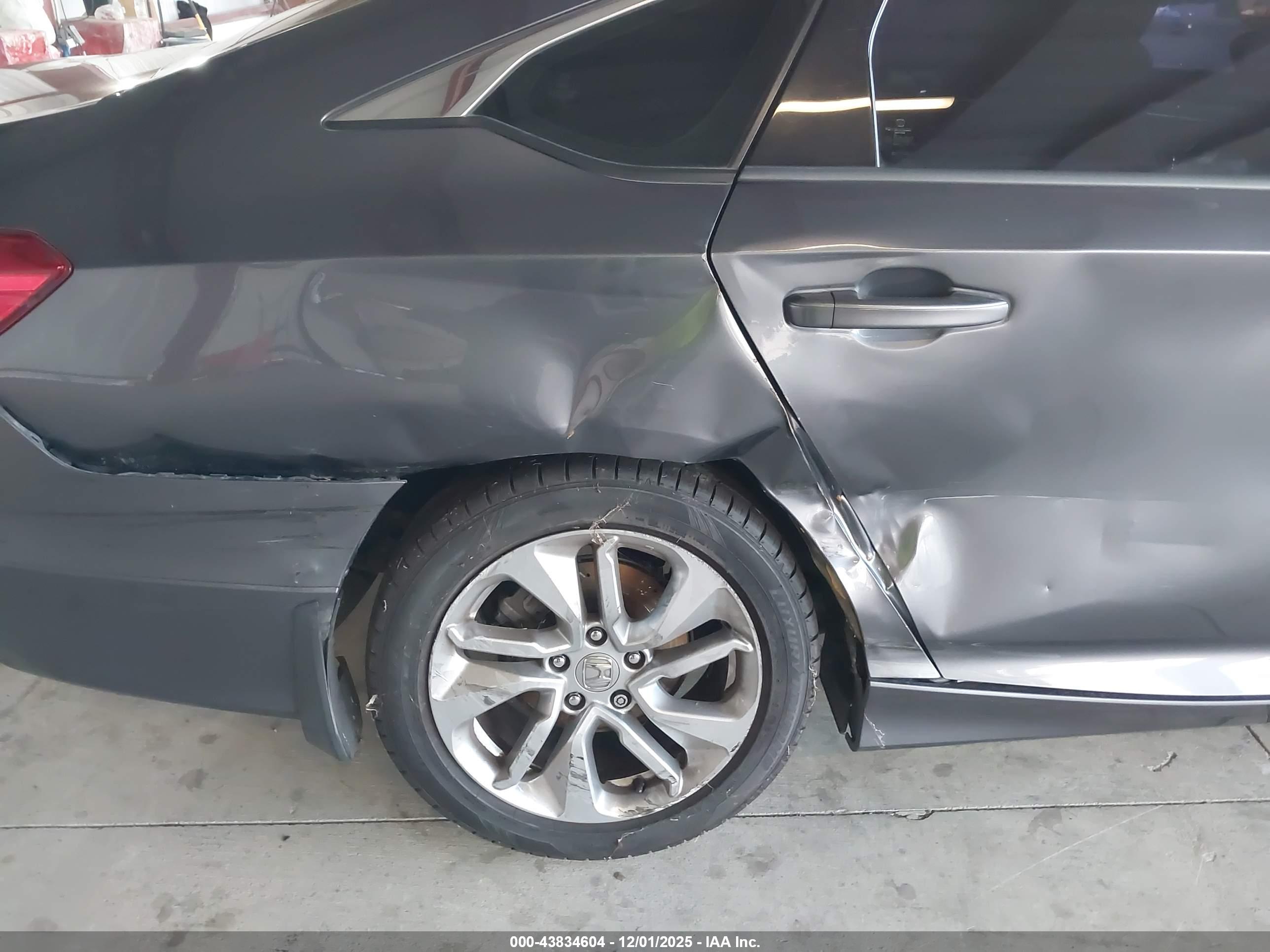 HONDA ACCORD image 6