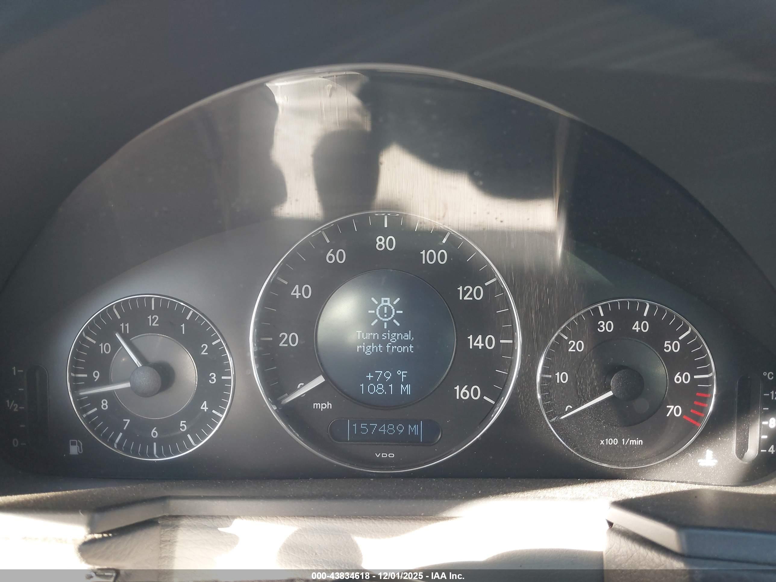 MERCEDES-BENZ E image 7