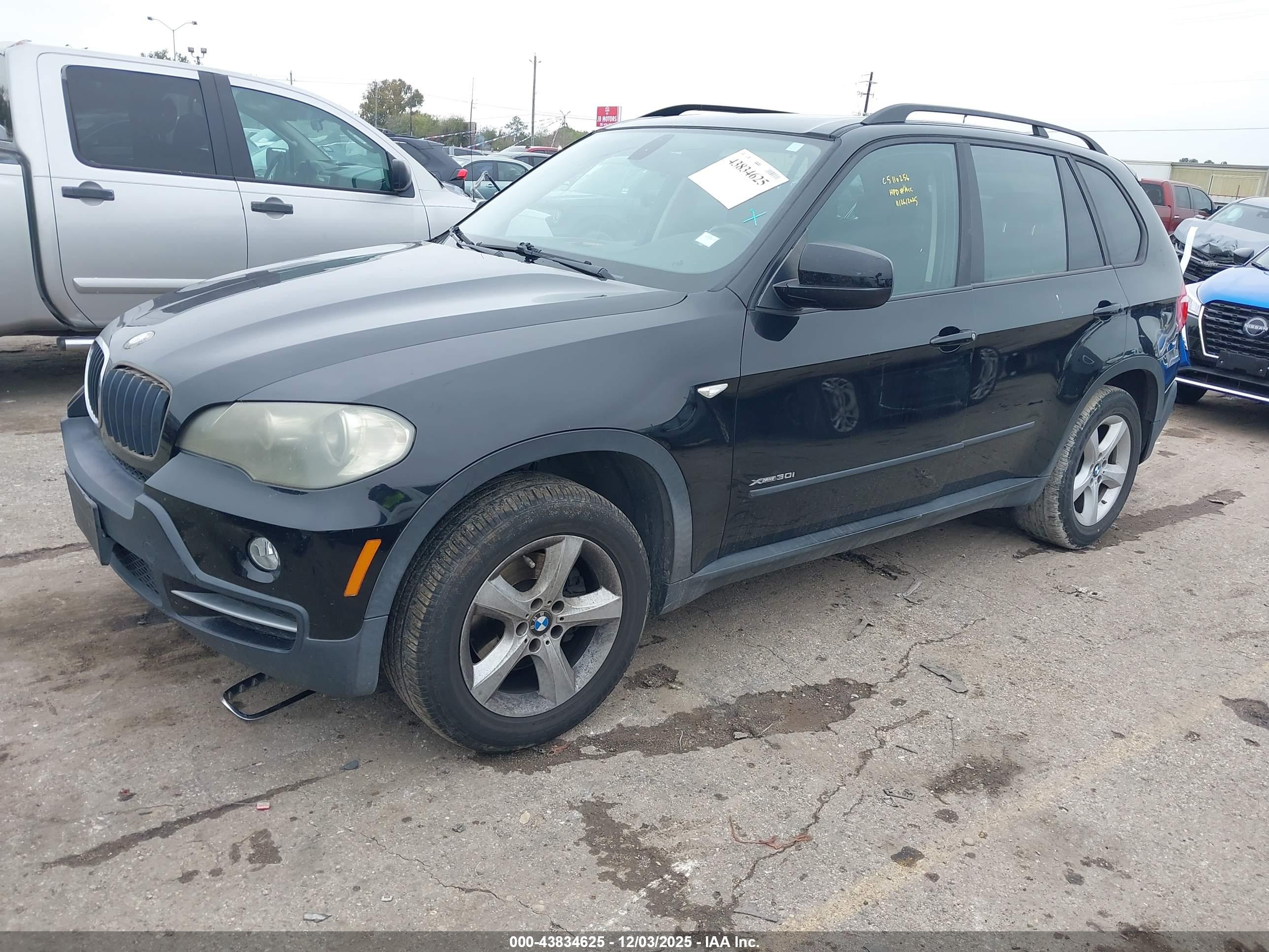 BMW X5 image 2
