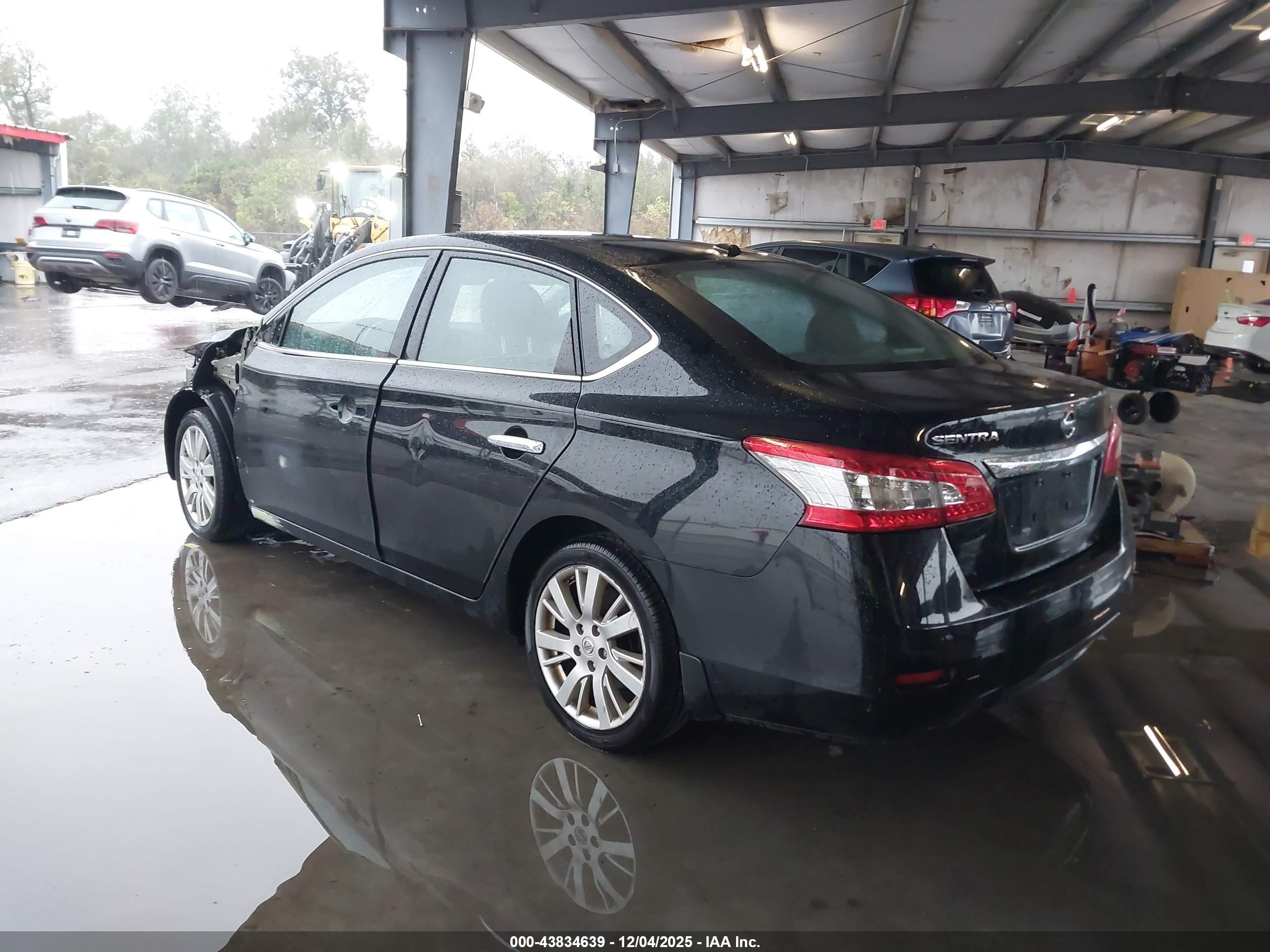 NISSAN SENTRA image 3