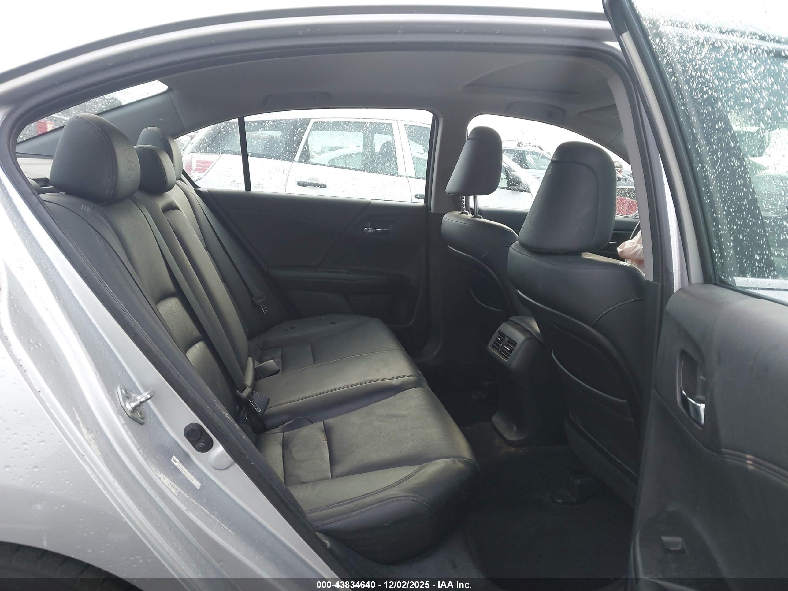 HONDA ACCORD image 8