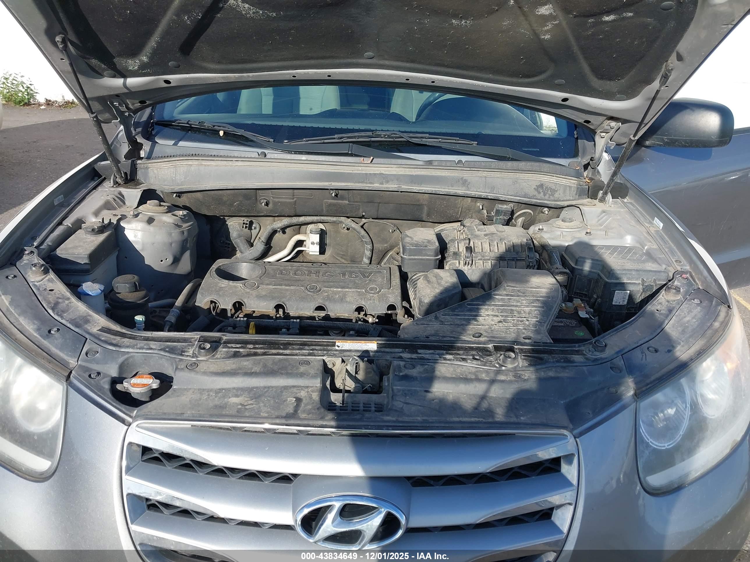 HYUNDAI SANTA image 10