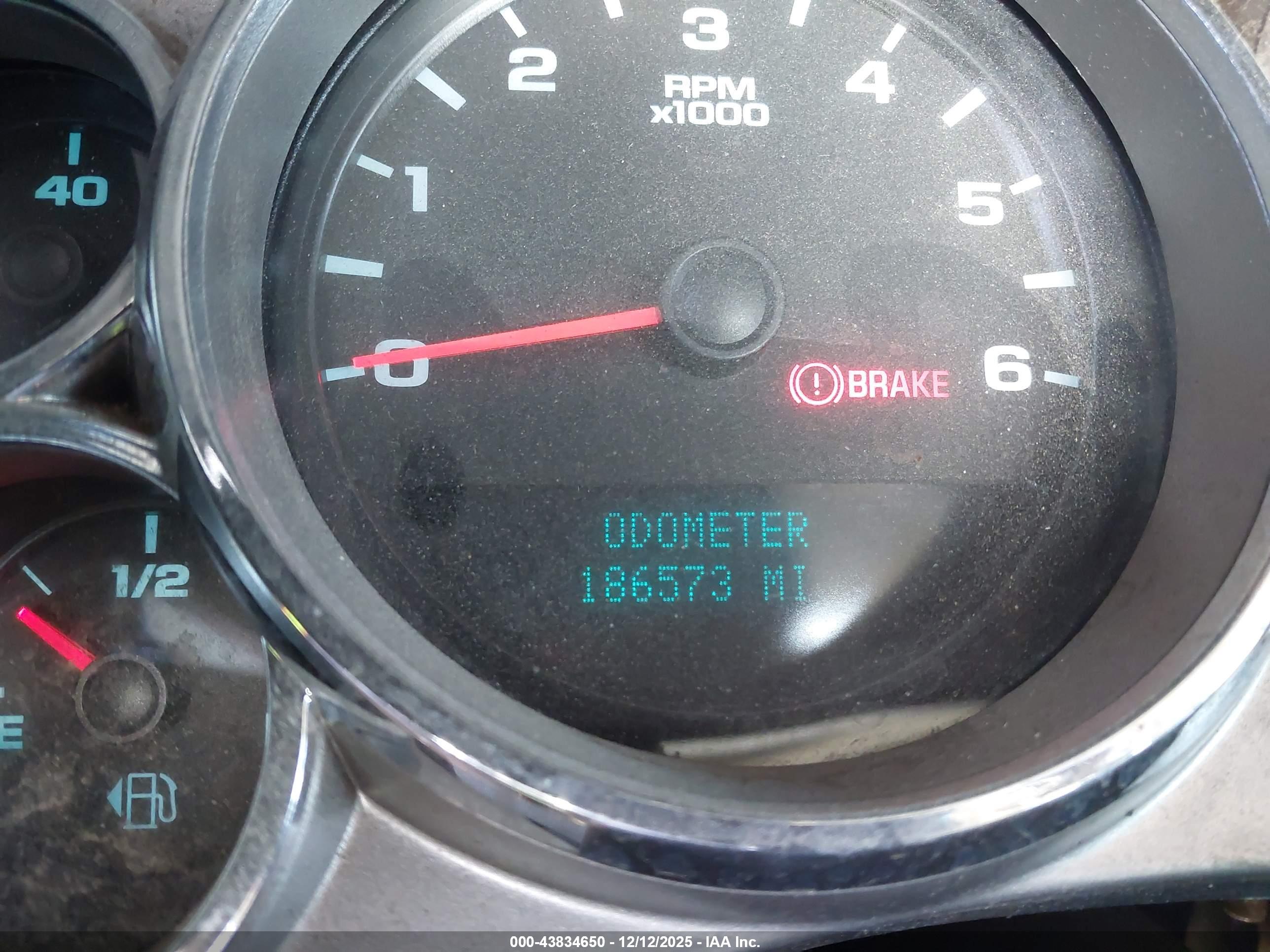 GMC SIERRA image 6