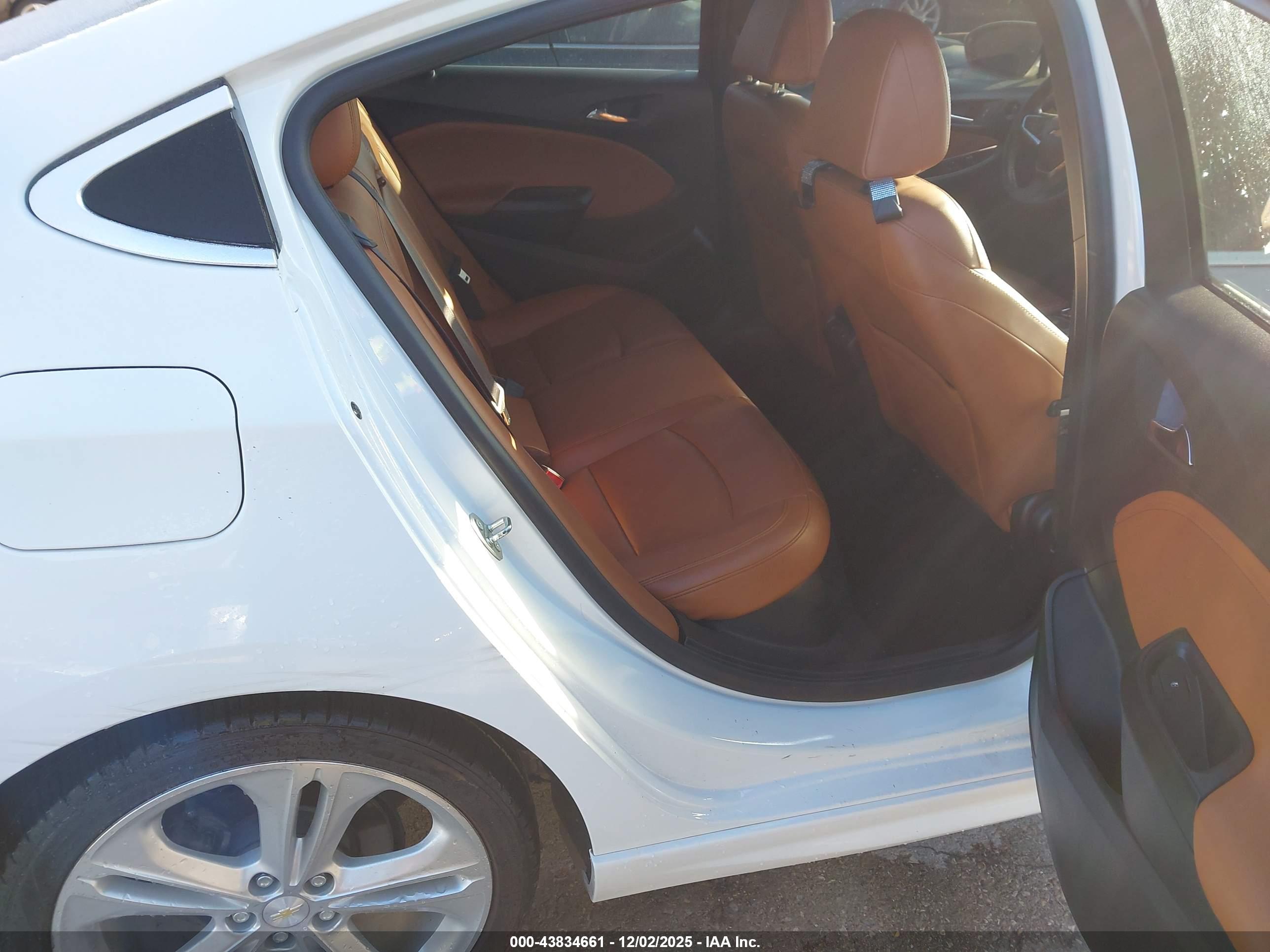 CHEVROLET CRUZE image 8