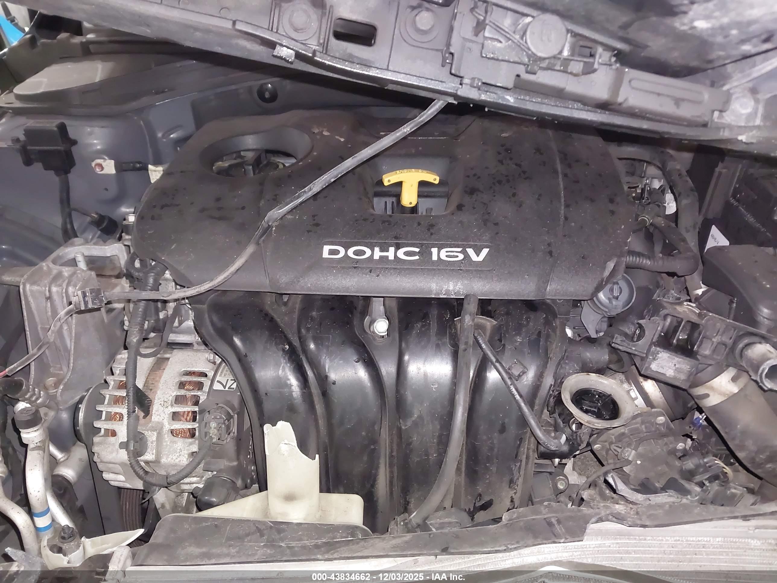 HYUNDAI ELANTRA image 10
