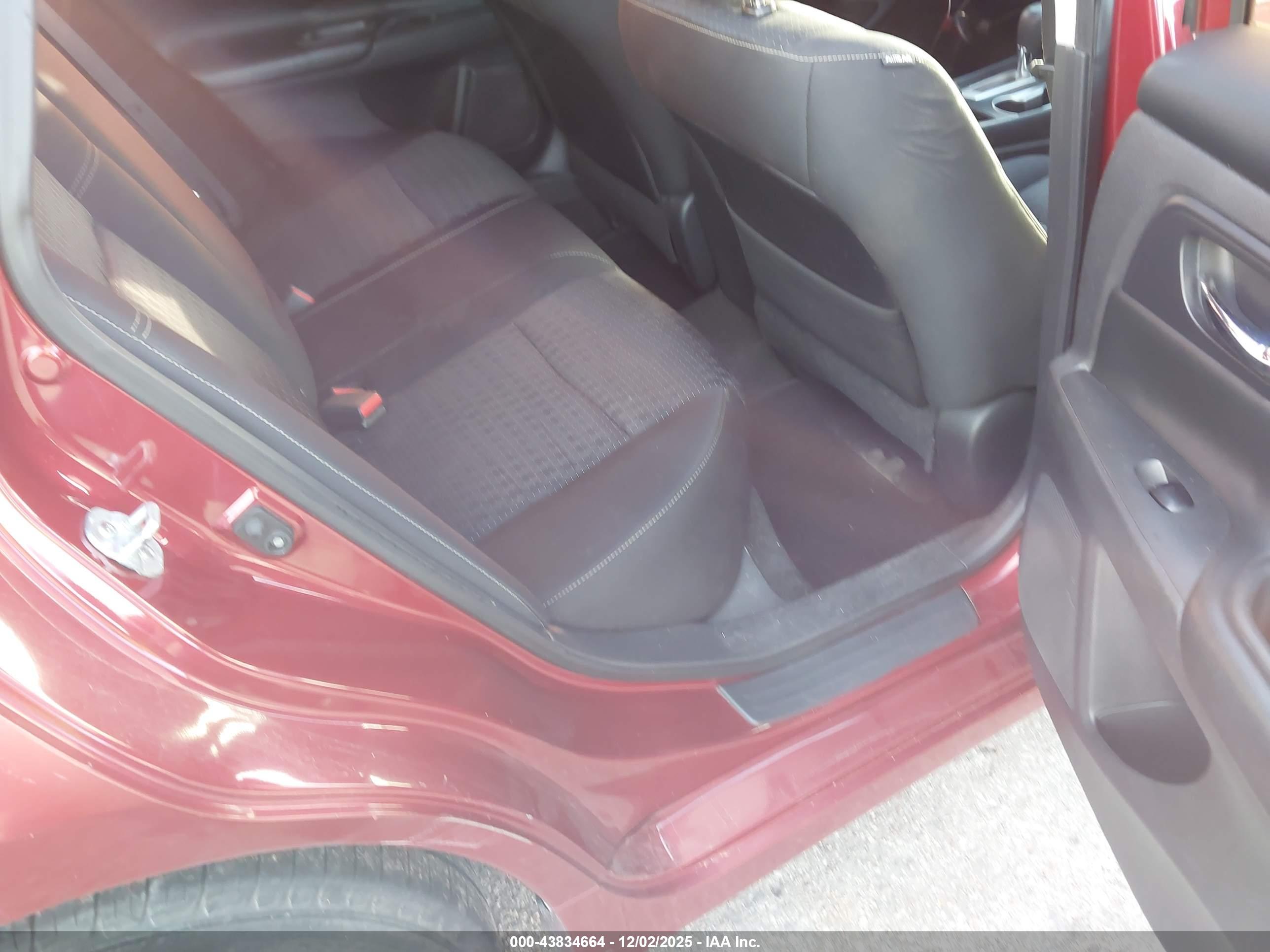 NISSAN ALTIMA image 8
