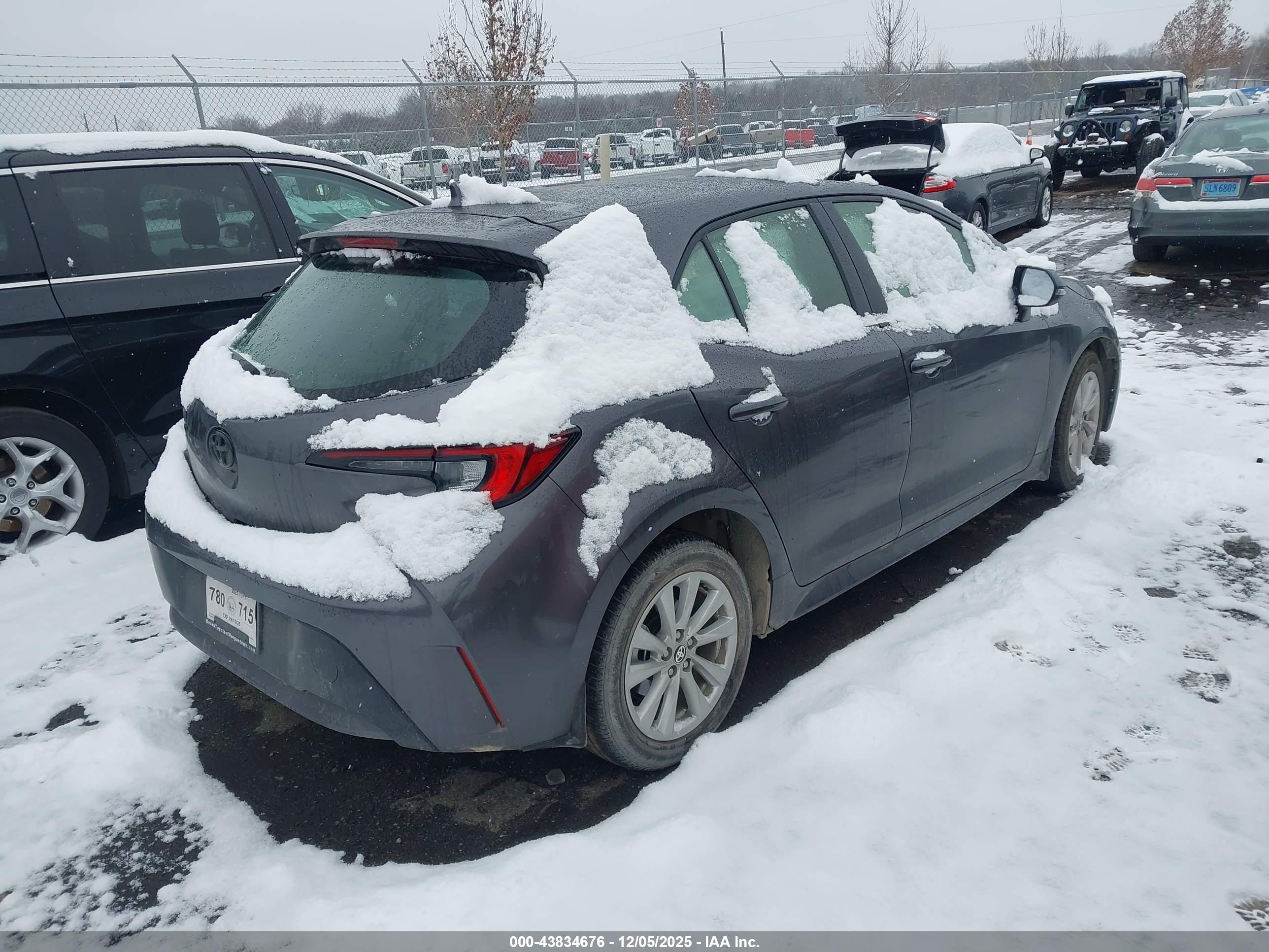 TOYOTA COROLLA image 4