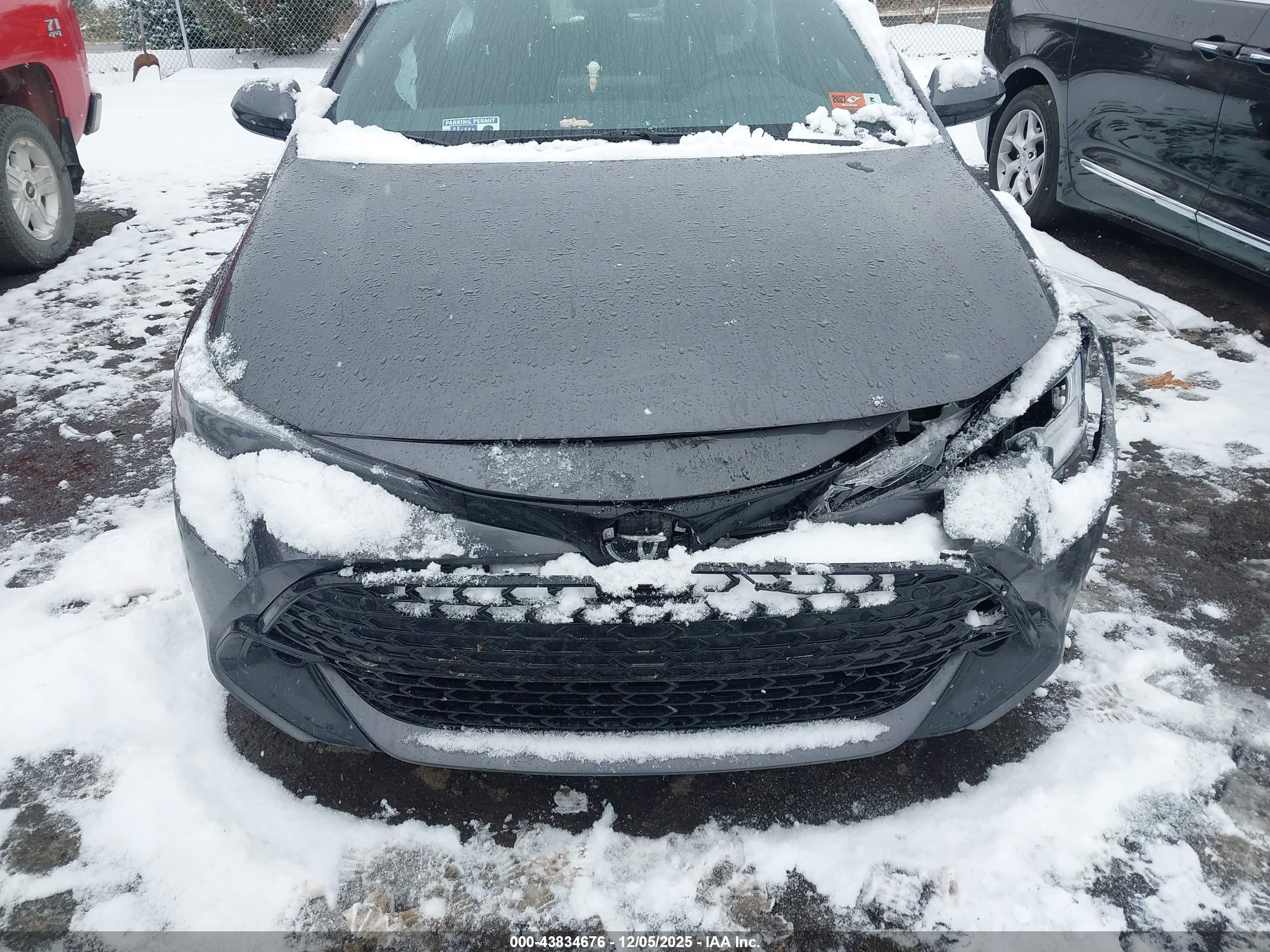 TOYOTA COROLLA image 6