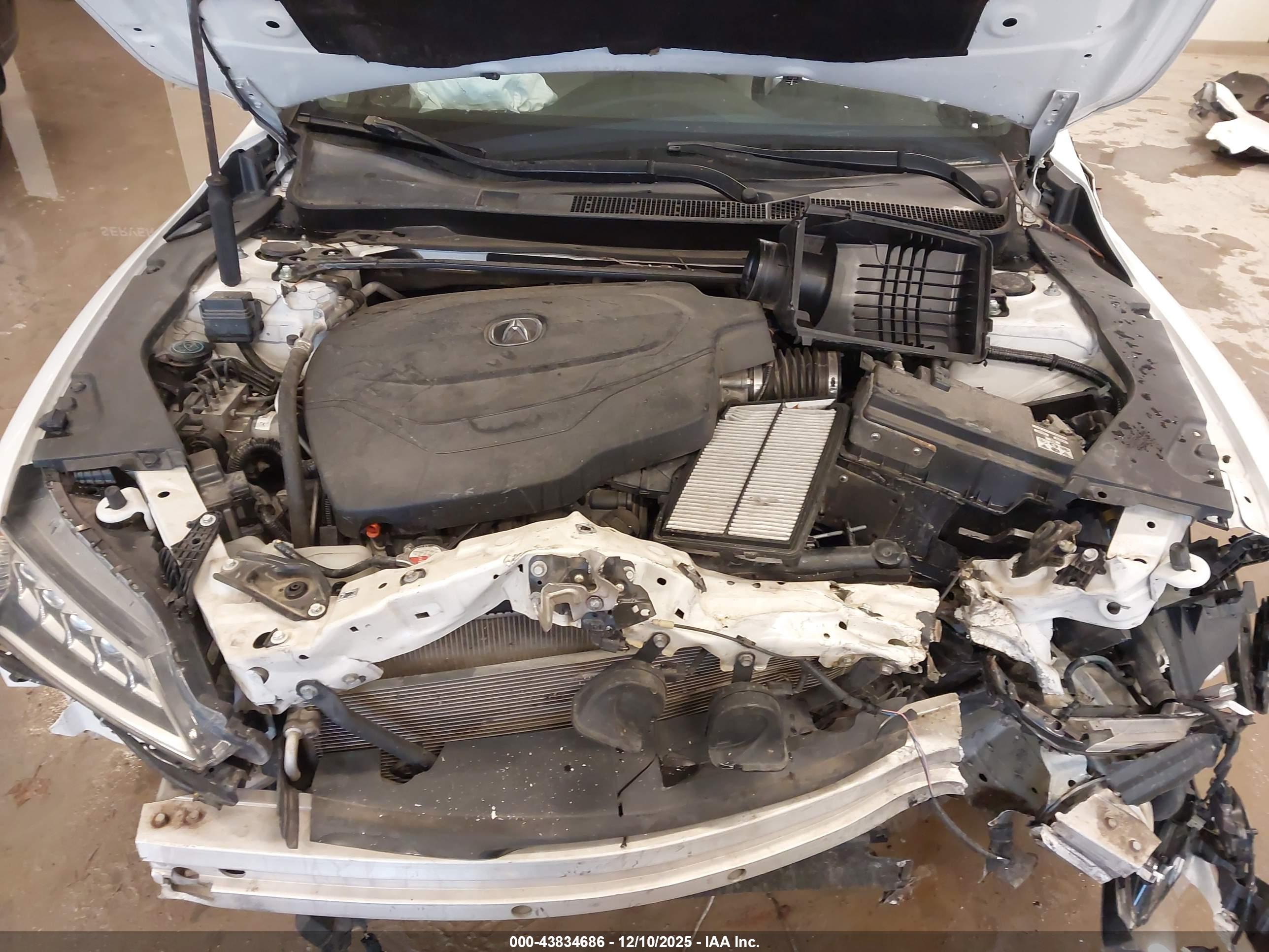 ACURA TLX image 10