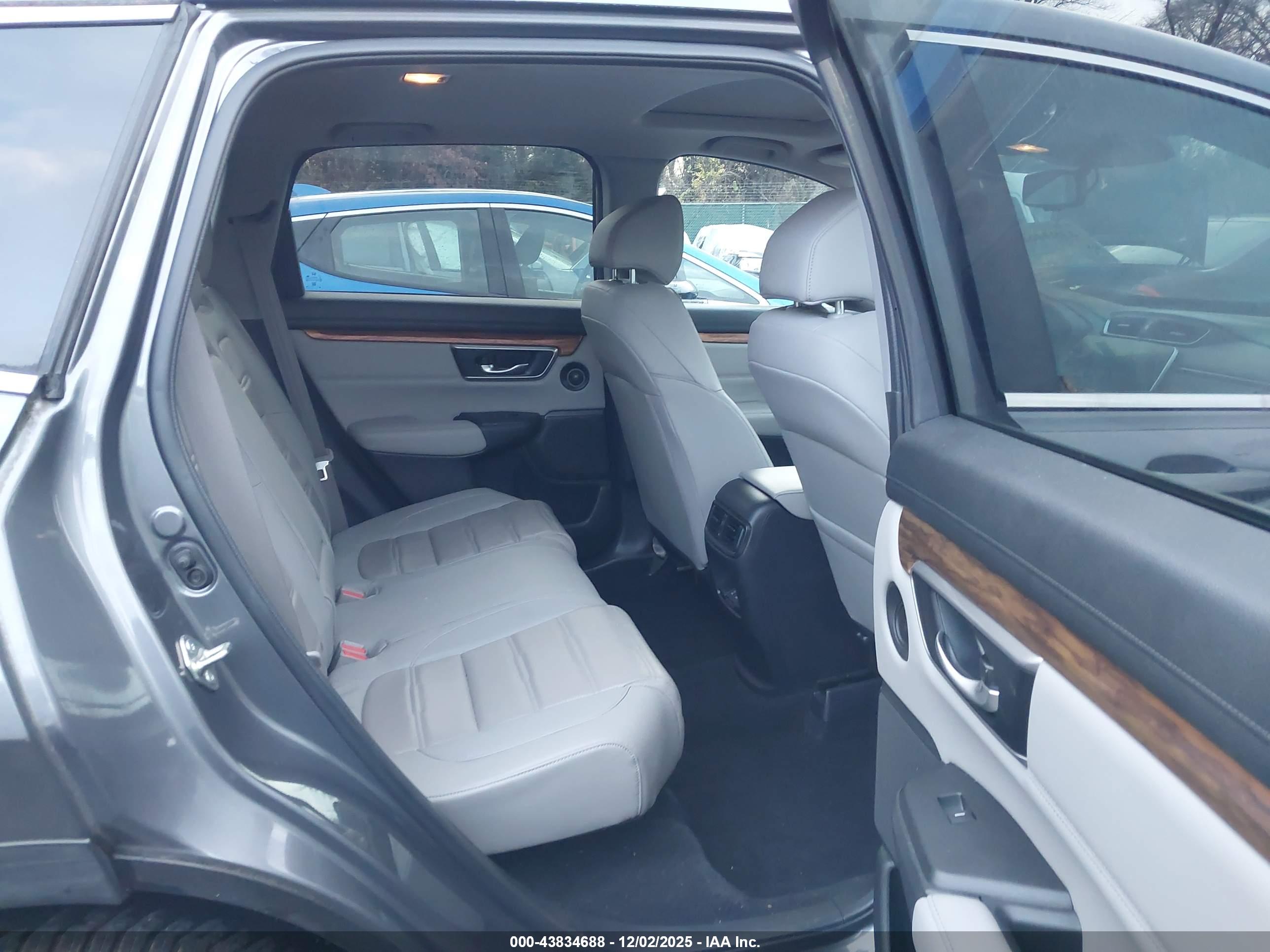 HONDA CR-V image 8