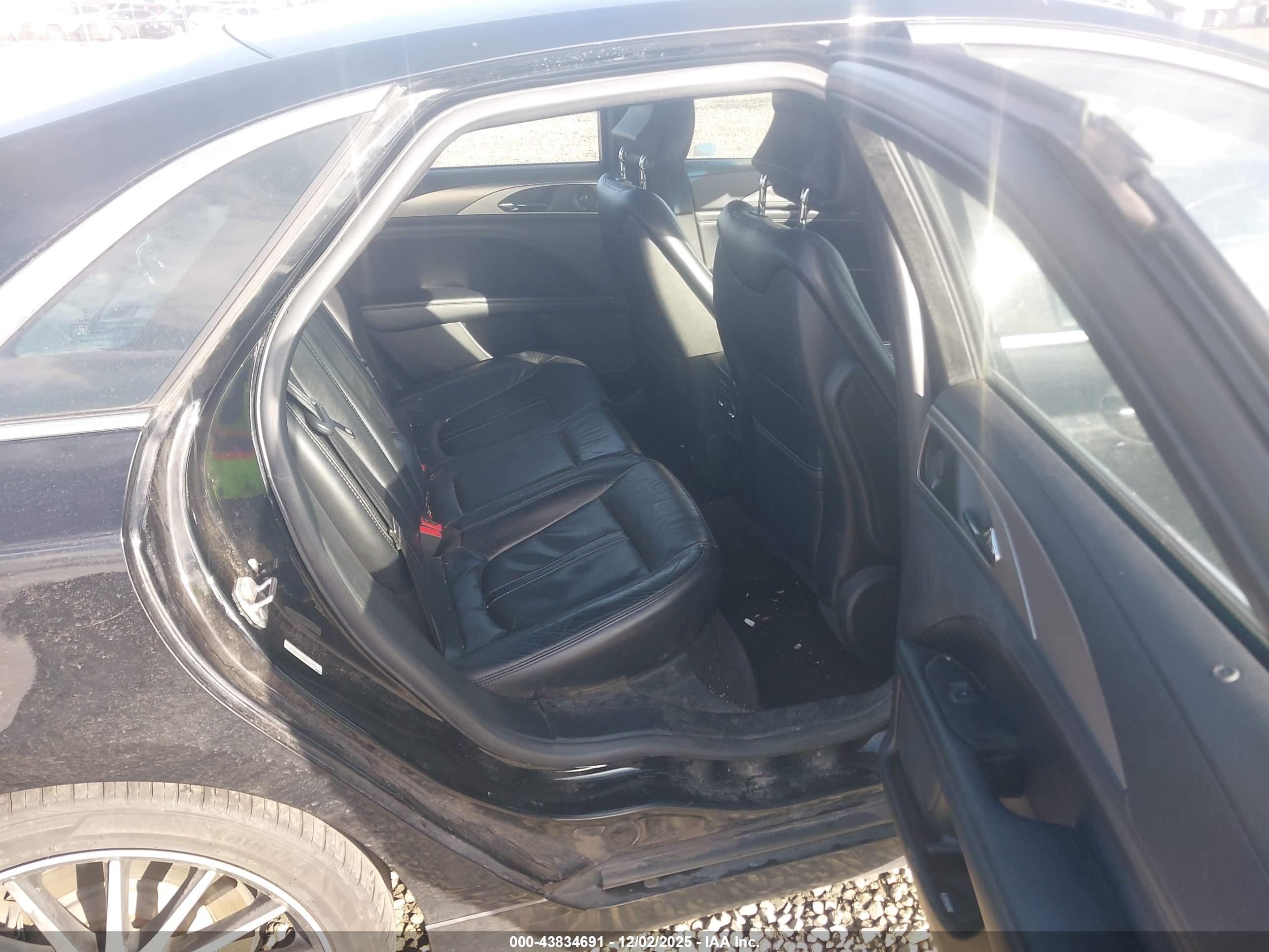 LINCOLN MKZ image 8