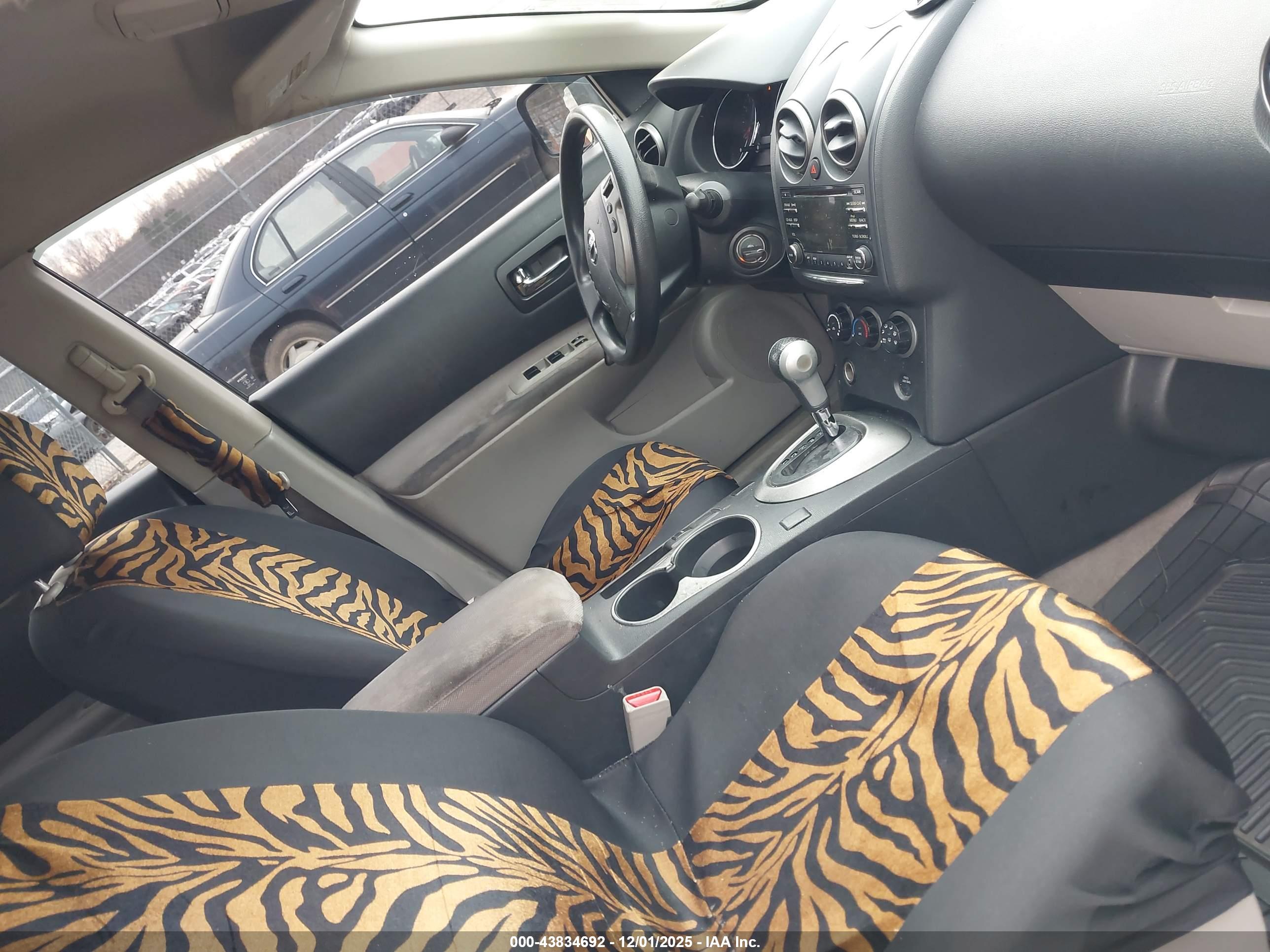 NISSAN ROGUE image 5