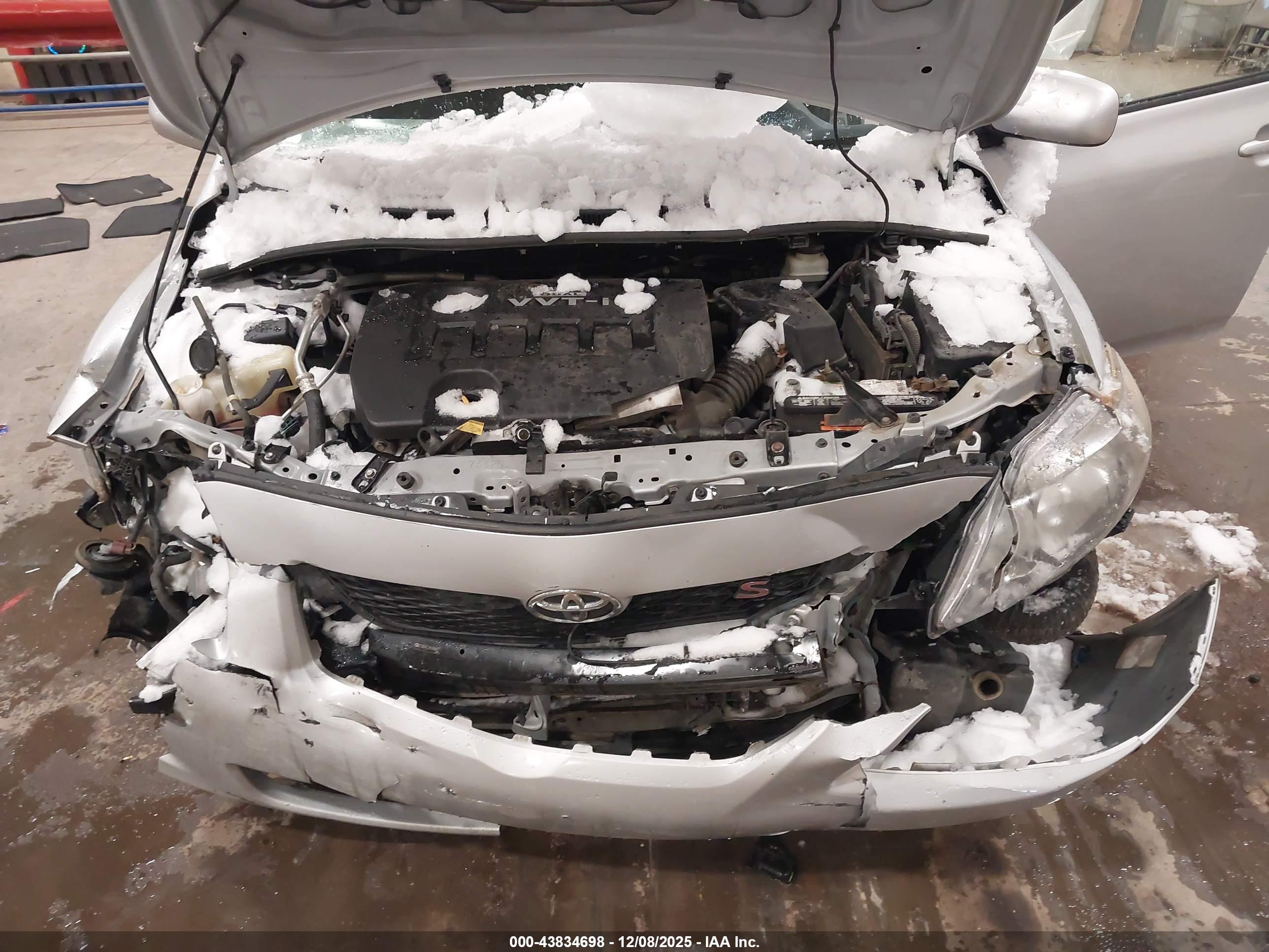 TOYOTA COROLLA image 10
