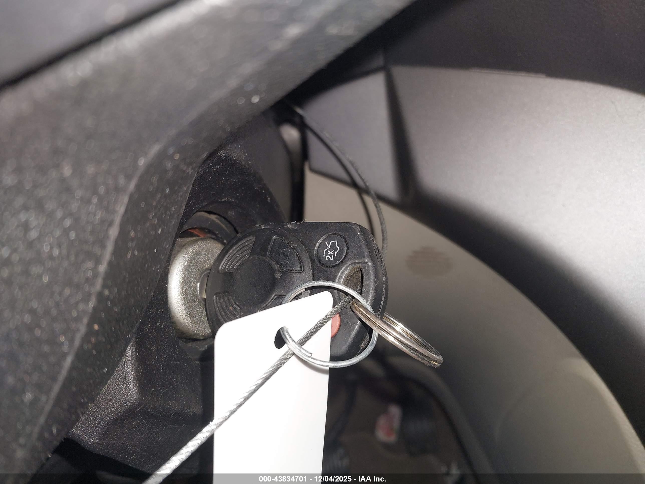 FORD ESCAPE image 11
