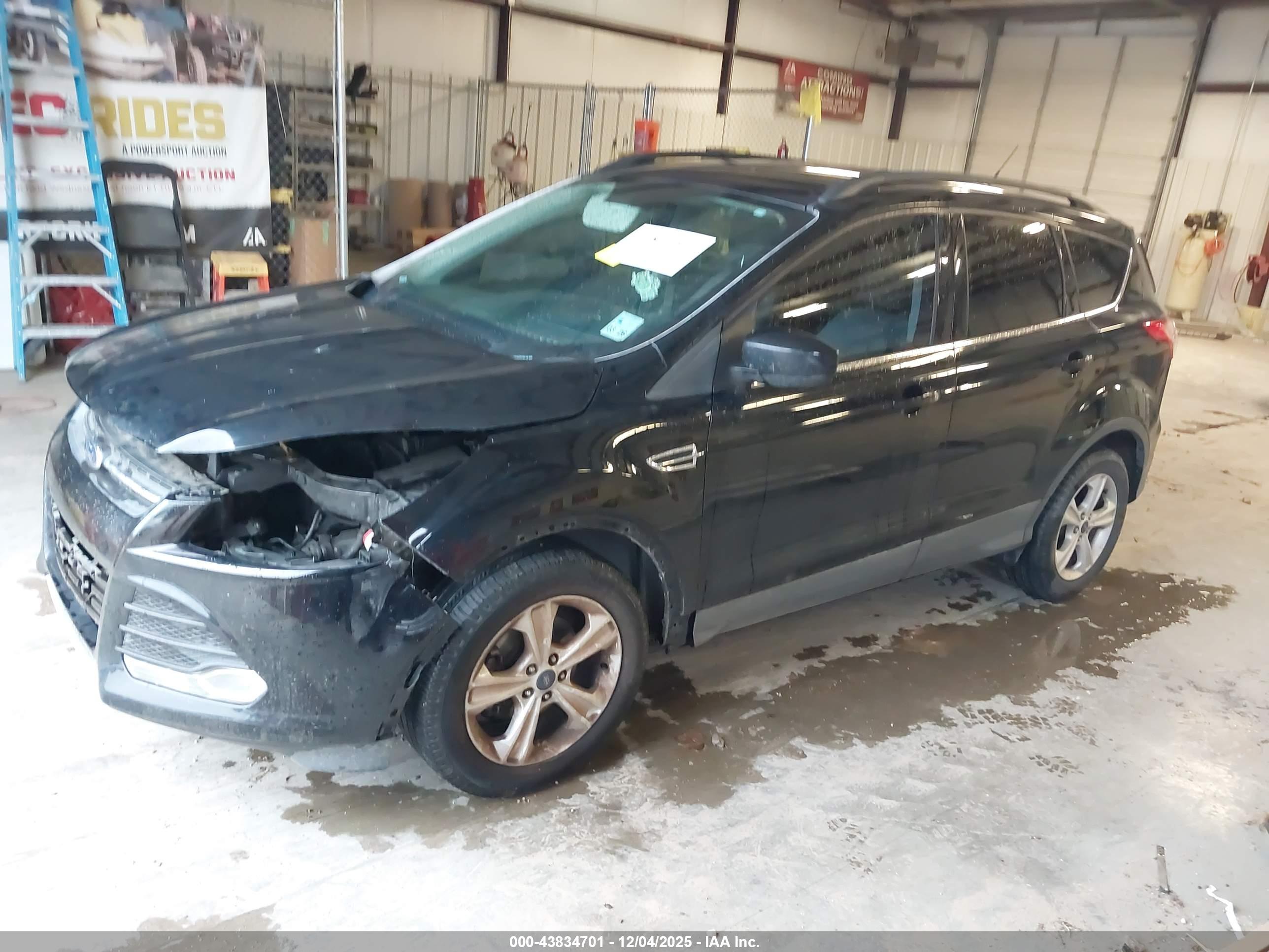 FORD ESCAPE image 2