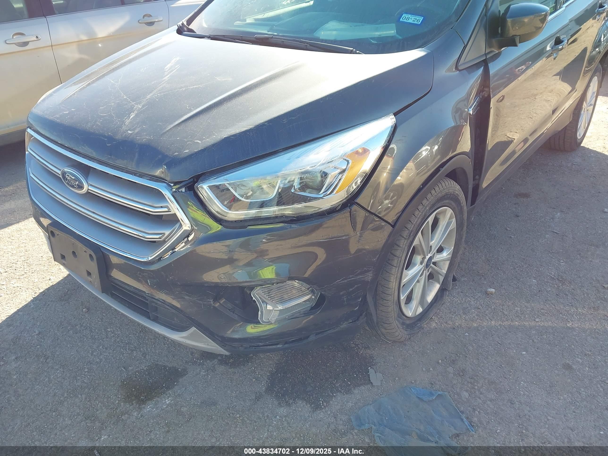 FORD ESCAPE image 6