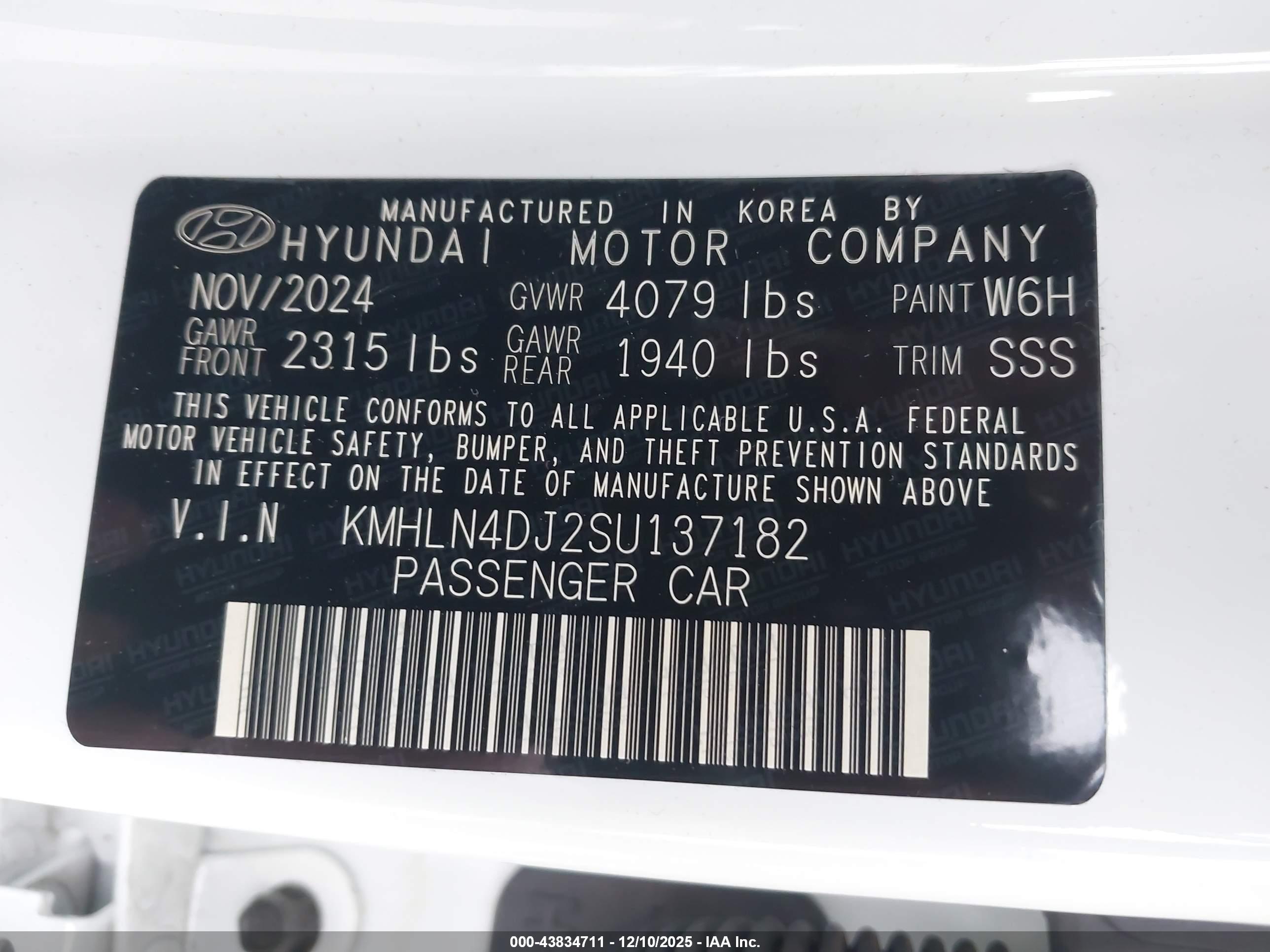 HYUNDAI ELANTRA image 9