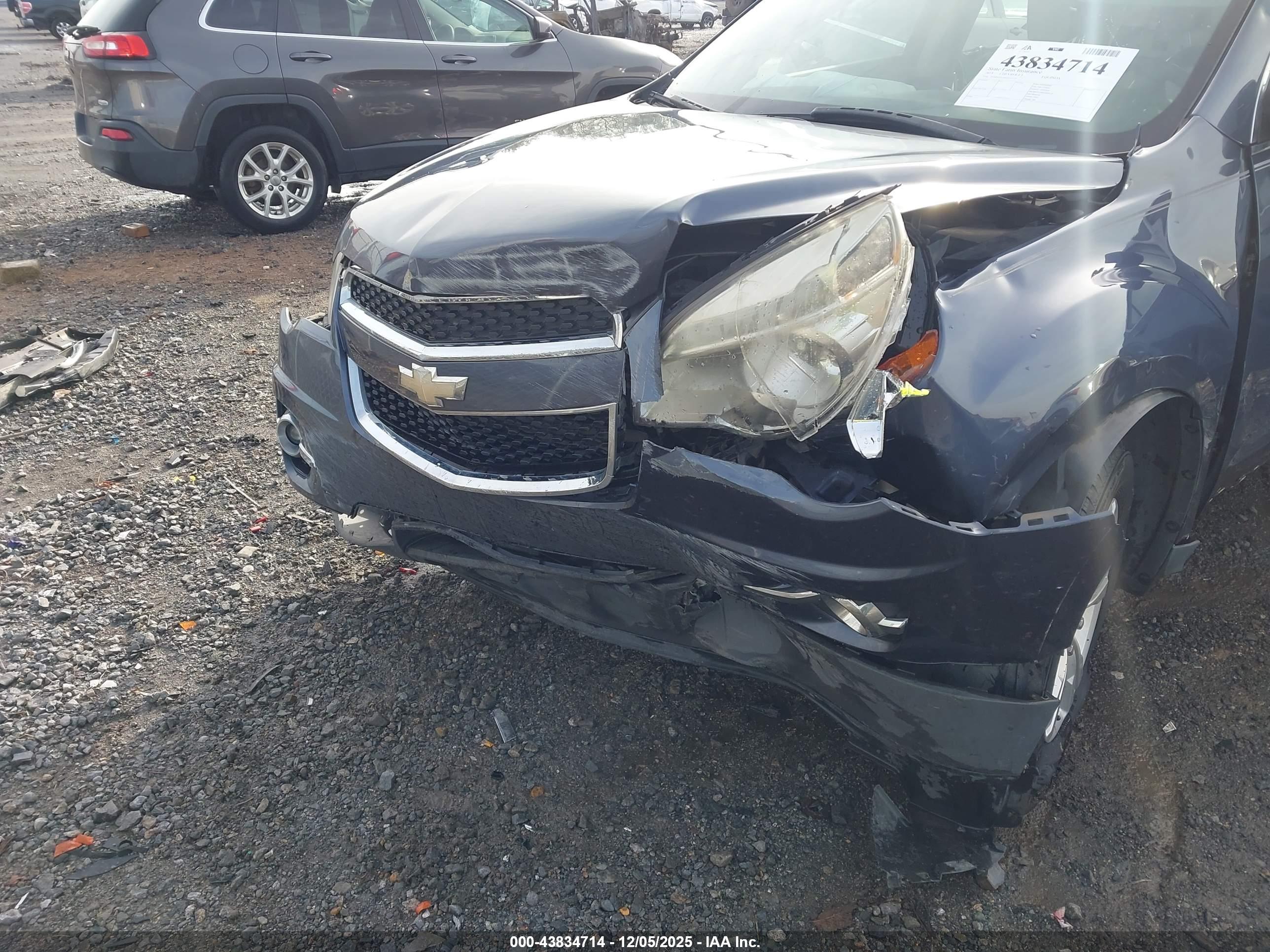 CHEVROLET EQUINOX image 6