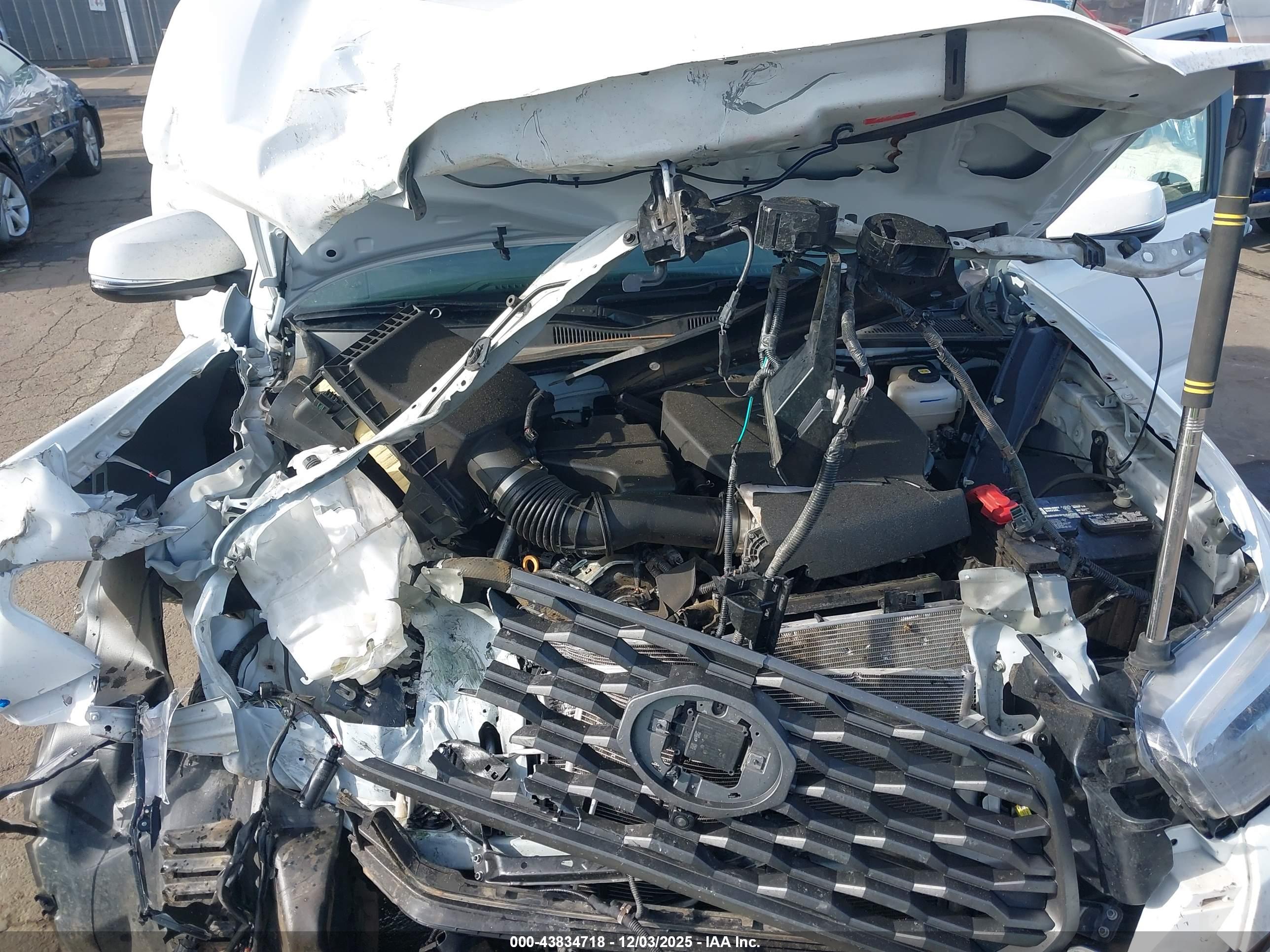 TOYOTA TACOMA image 10