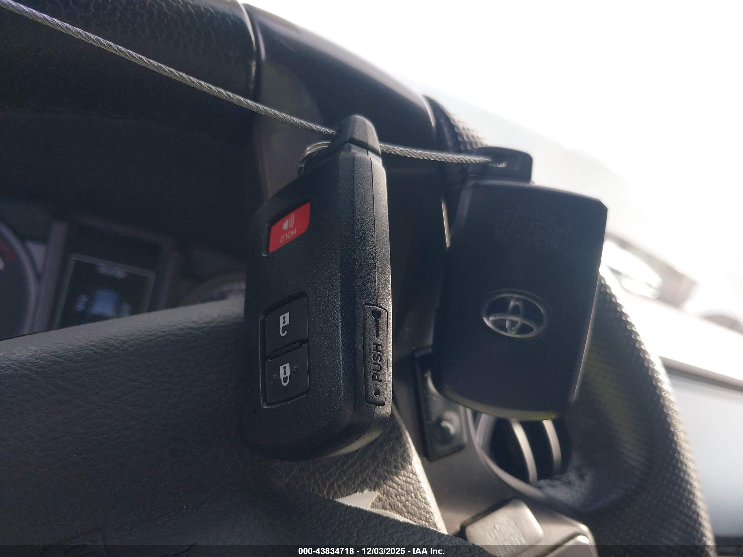 TOYOTA TACOMA image 11