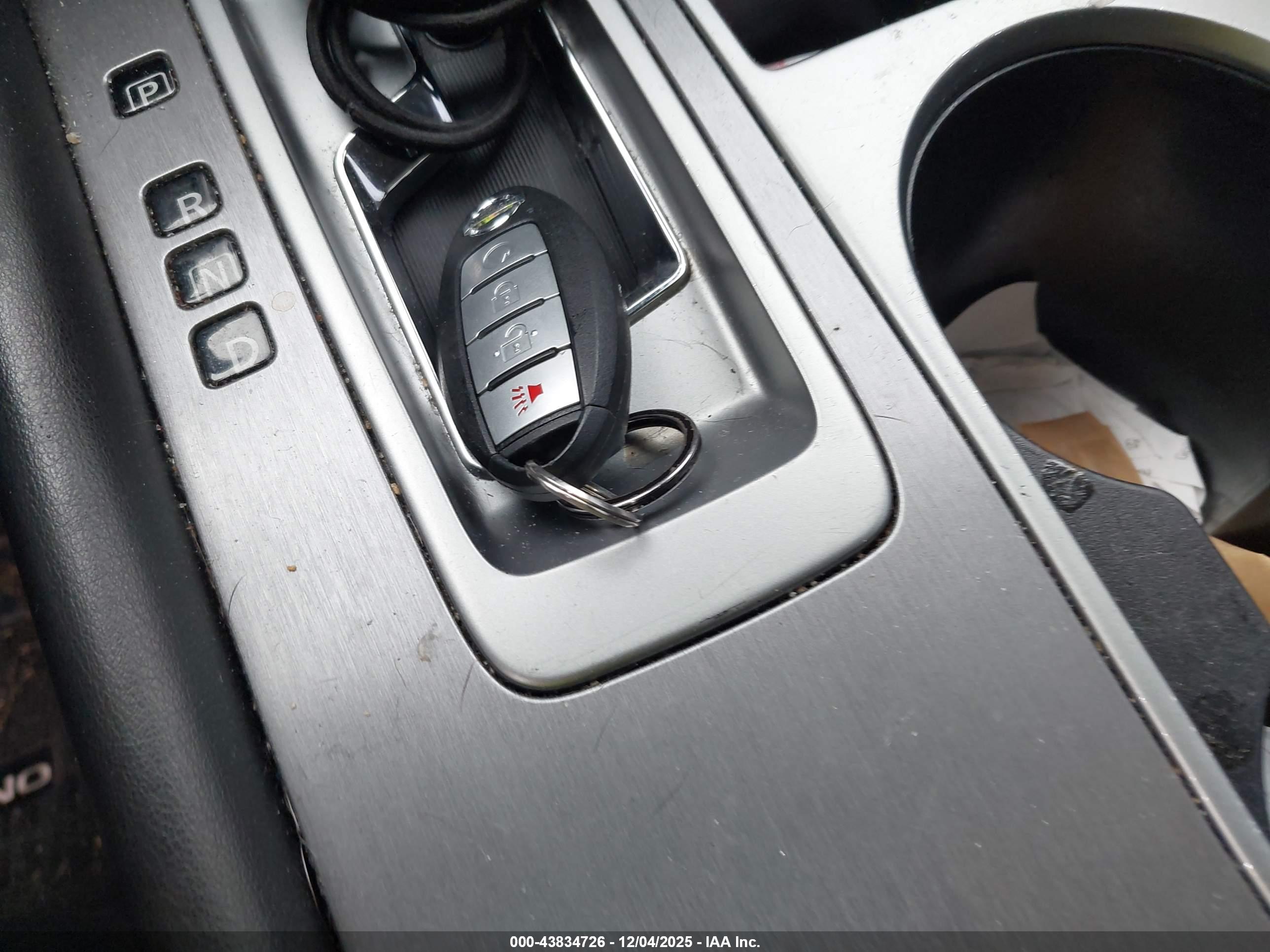 NISSAN MURANO image 11