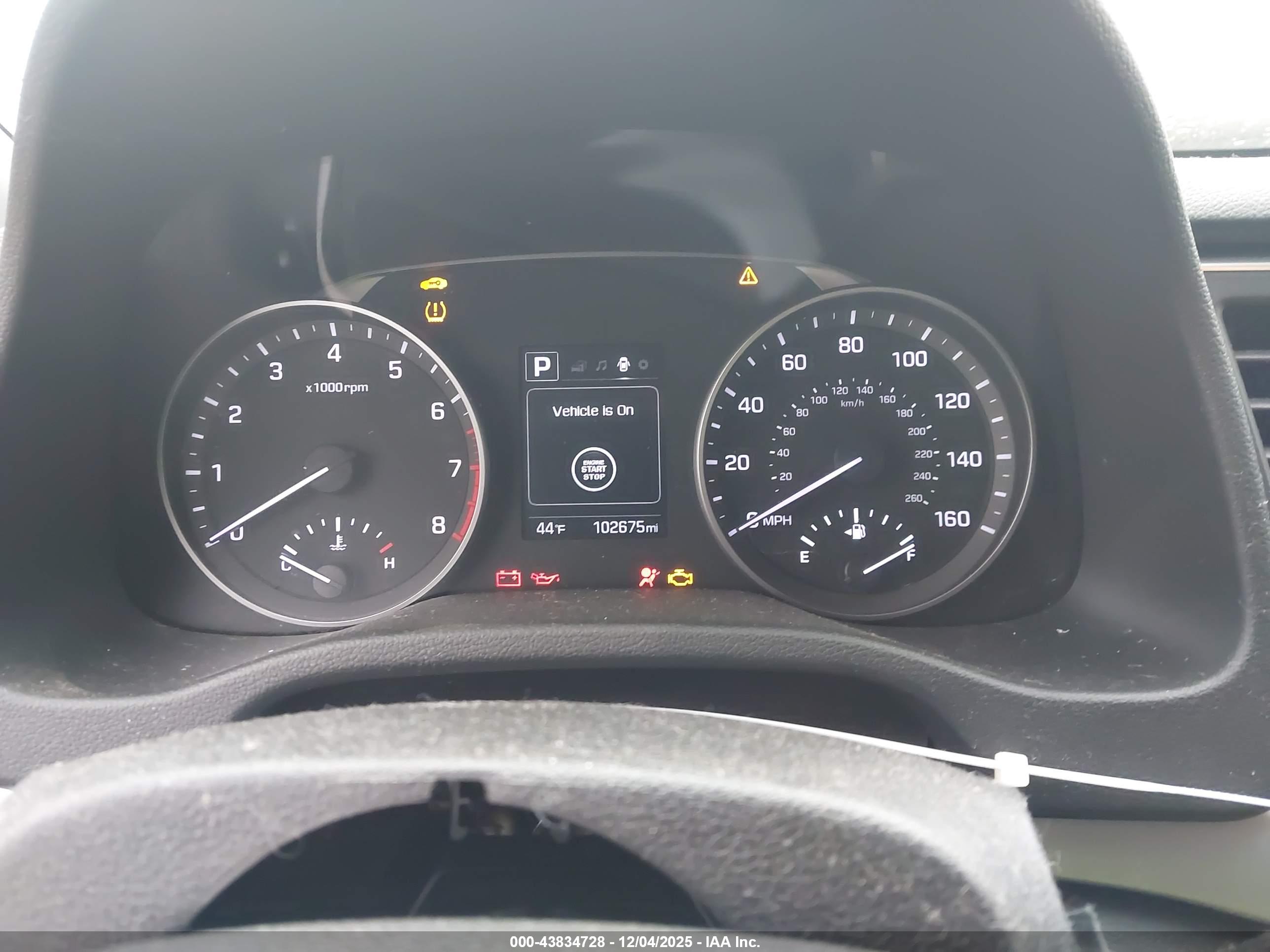 HYUNDAI ELANTRA image 7