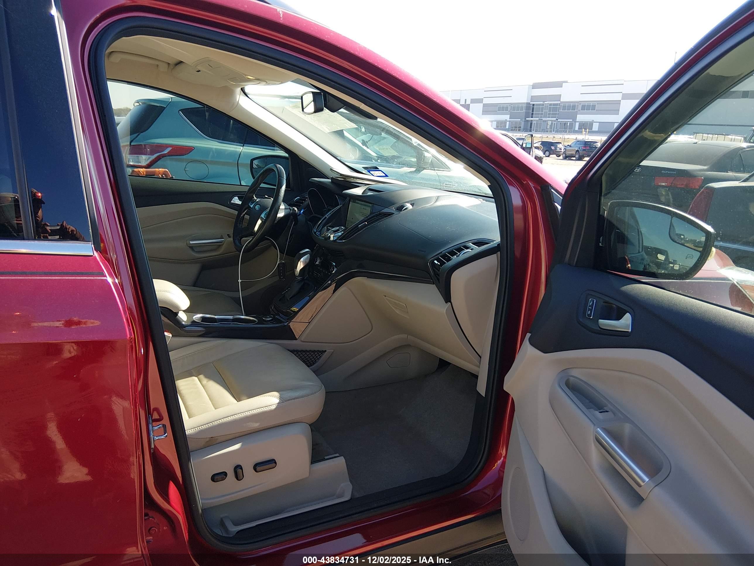 FORD ESCAPE image 5