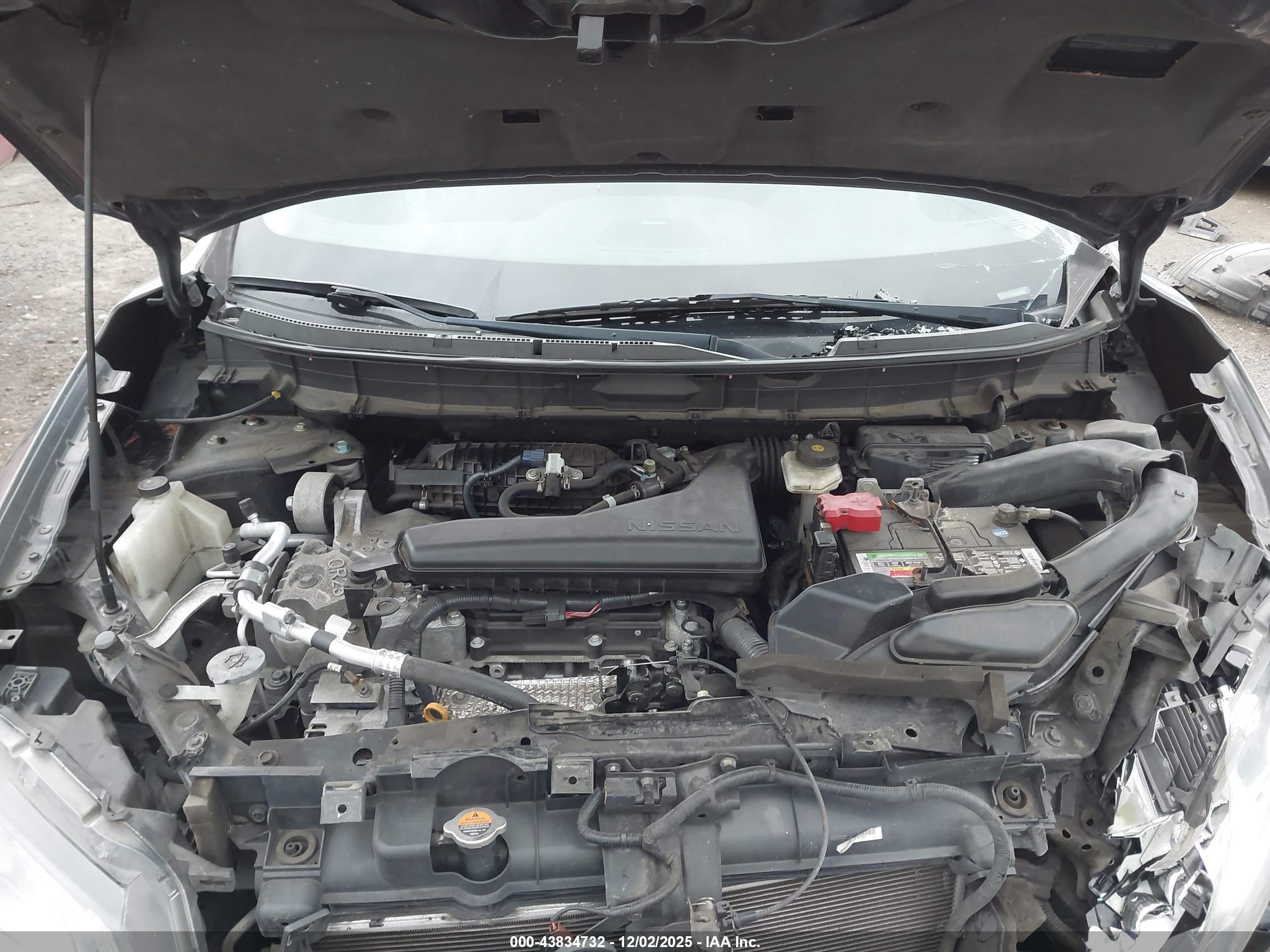 NISSAN ROGUE image 10