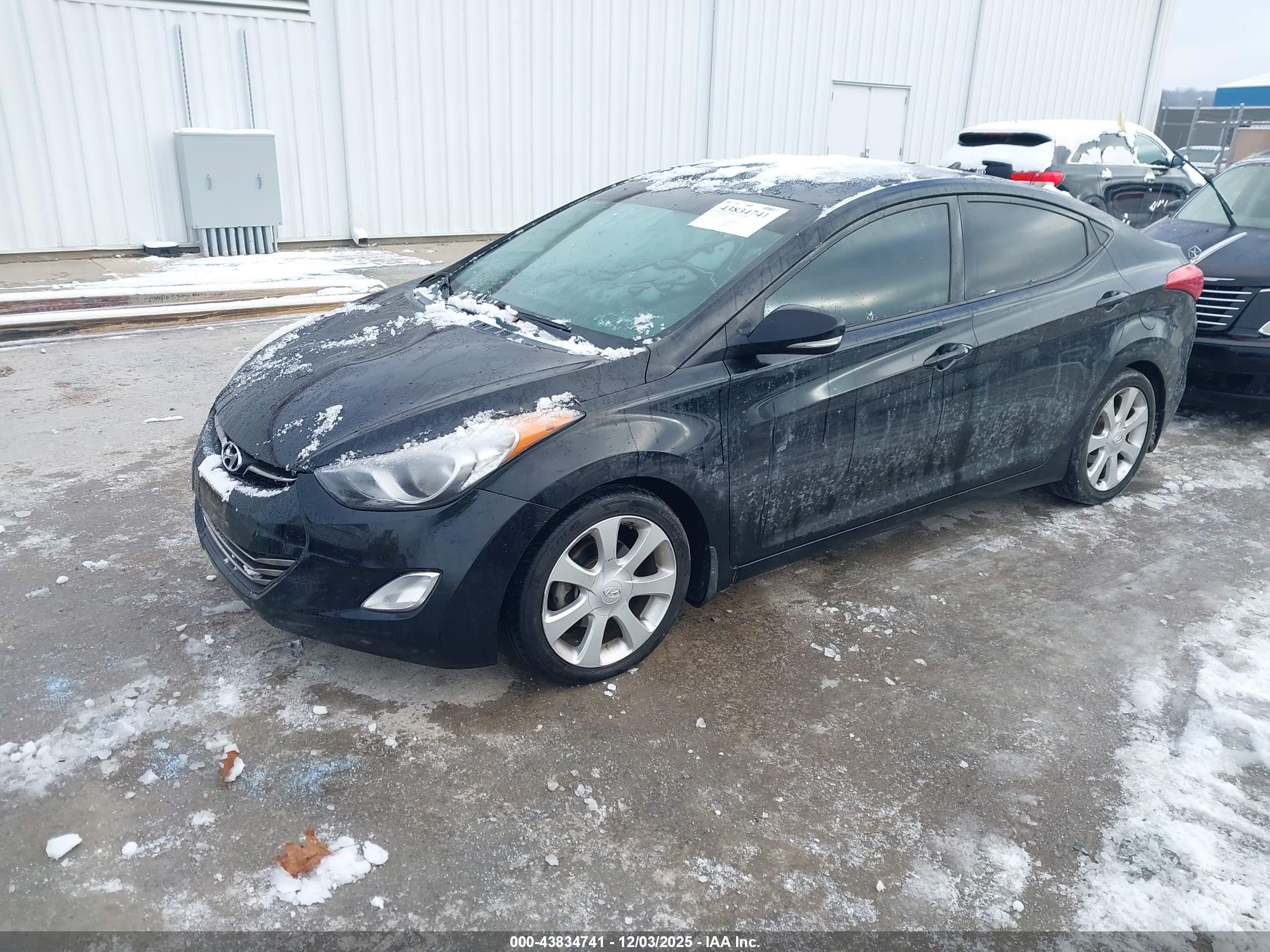 HYUNDAI ELANTRA image 2
