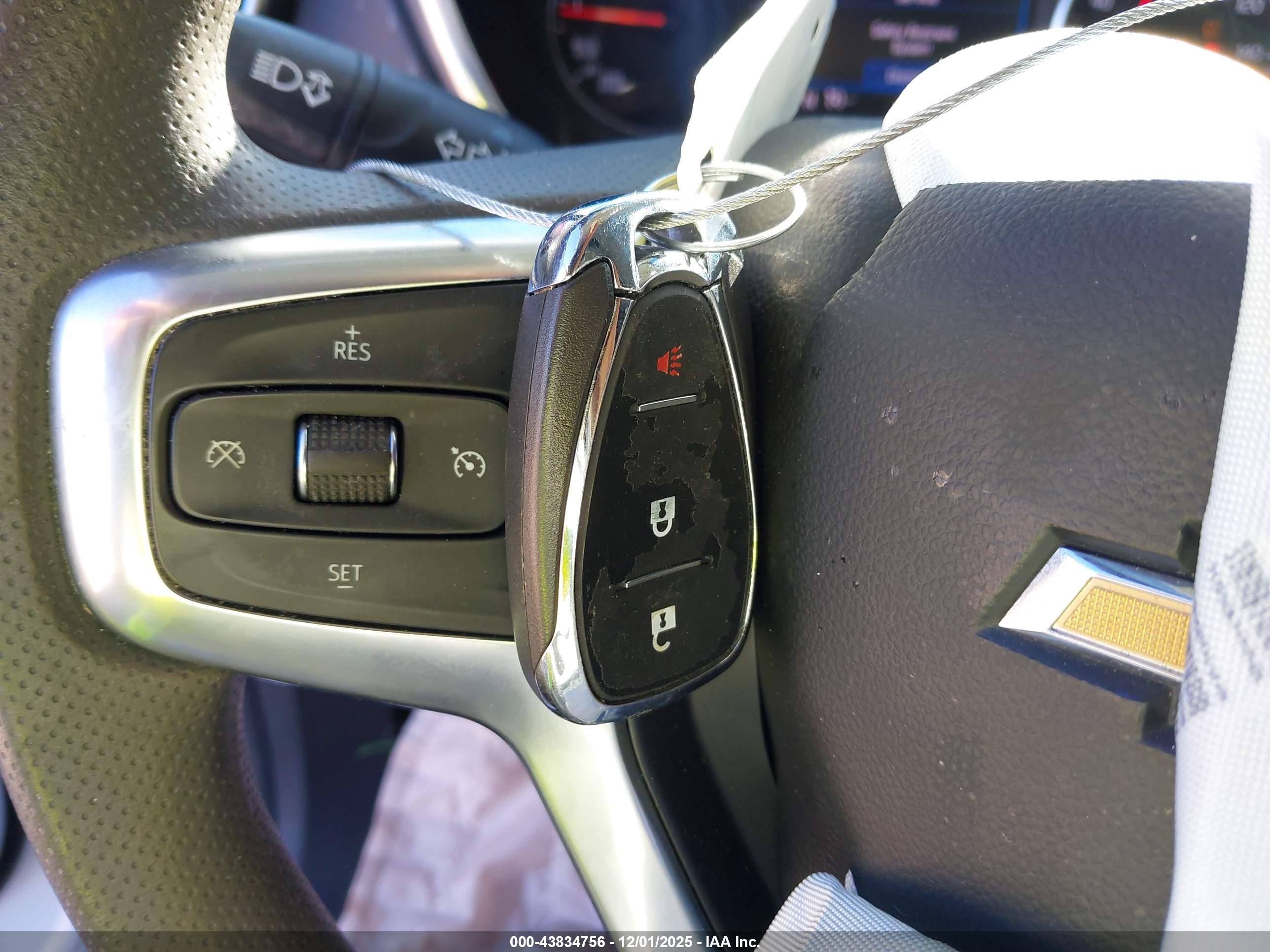 CHEVROLET BLAZER image 11