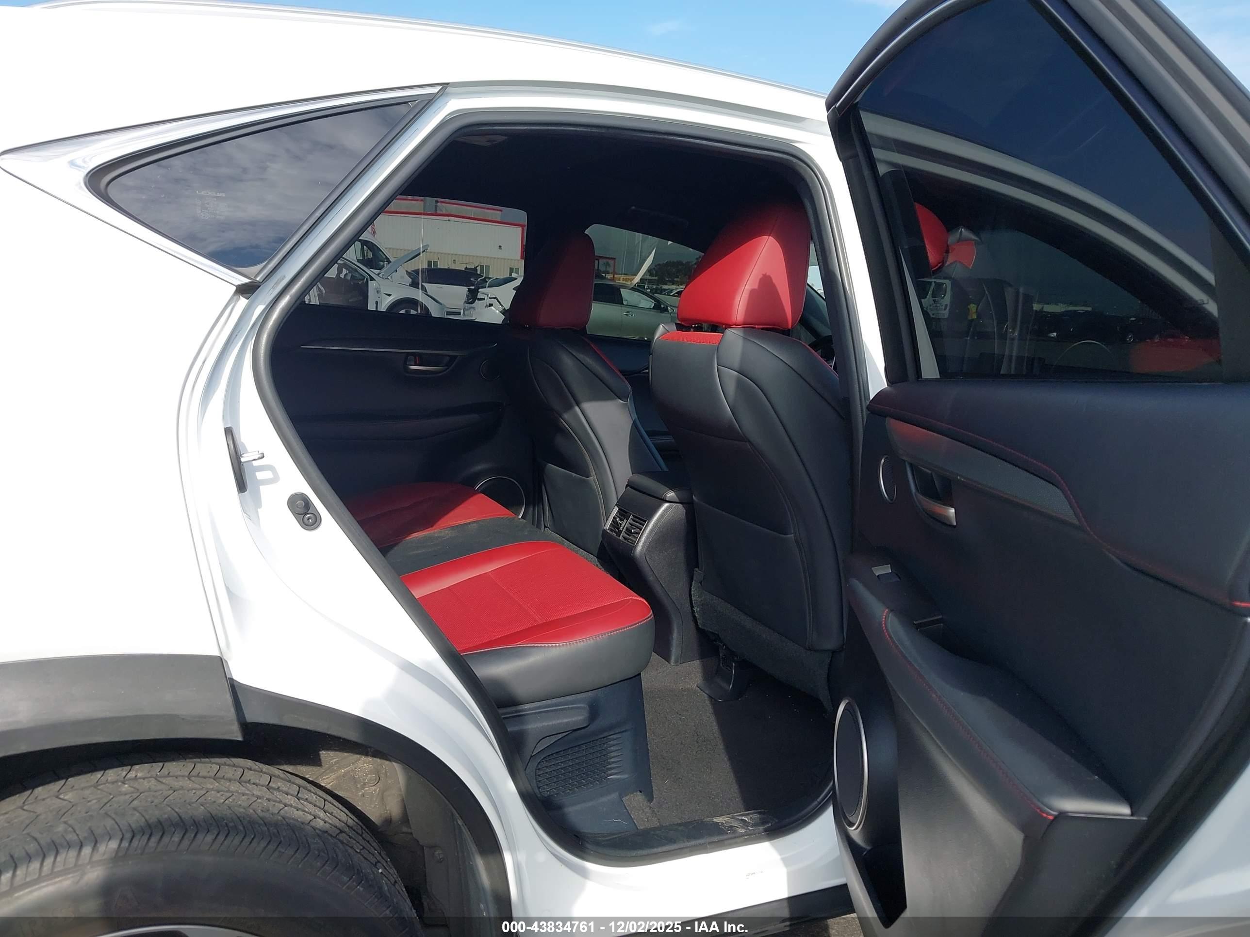 LEXUS NX image 8