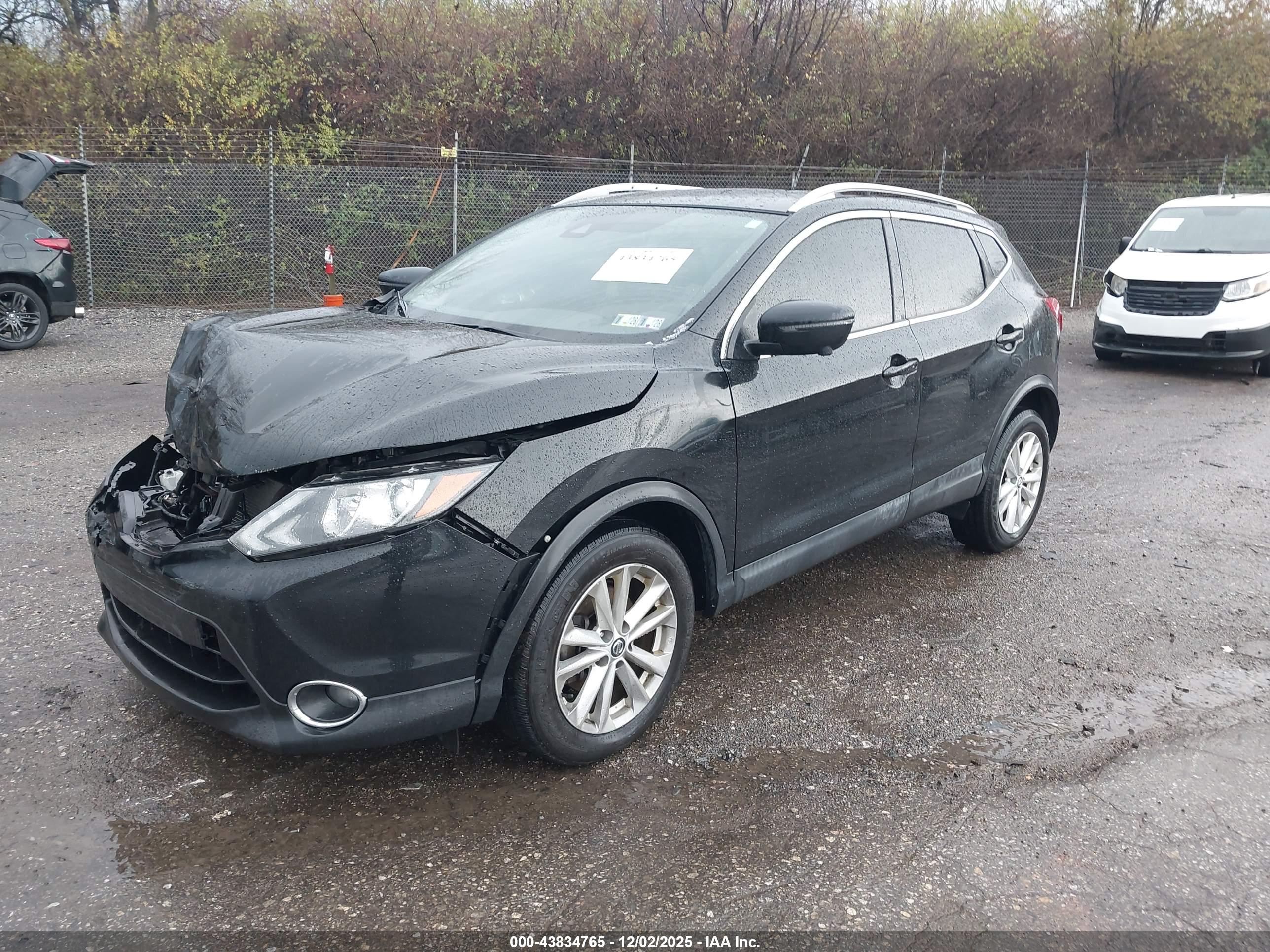 NISSAN ROGUE image 2
