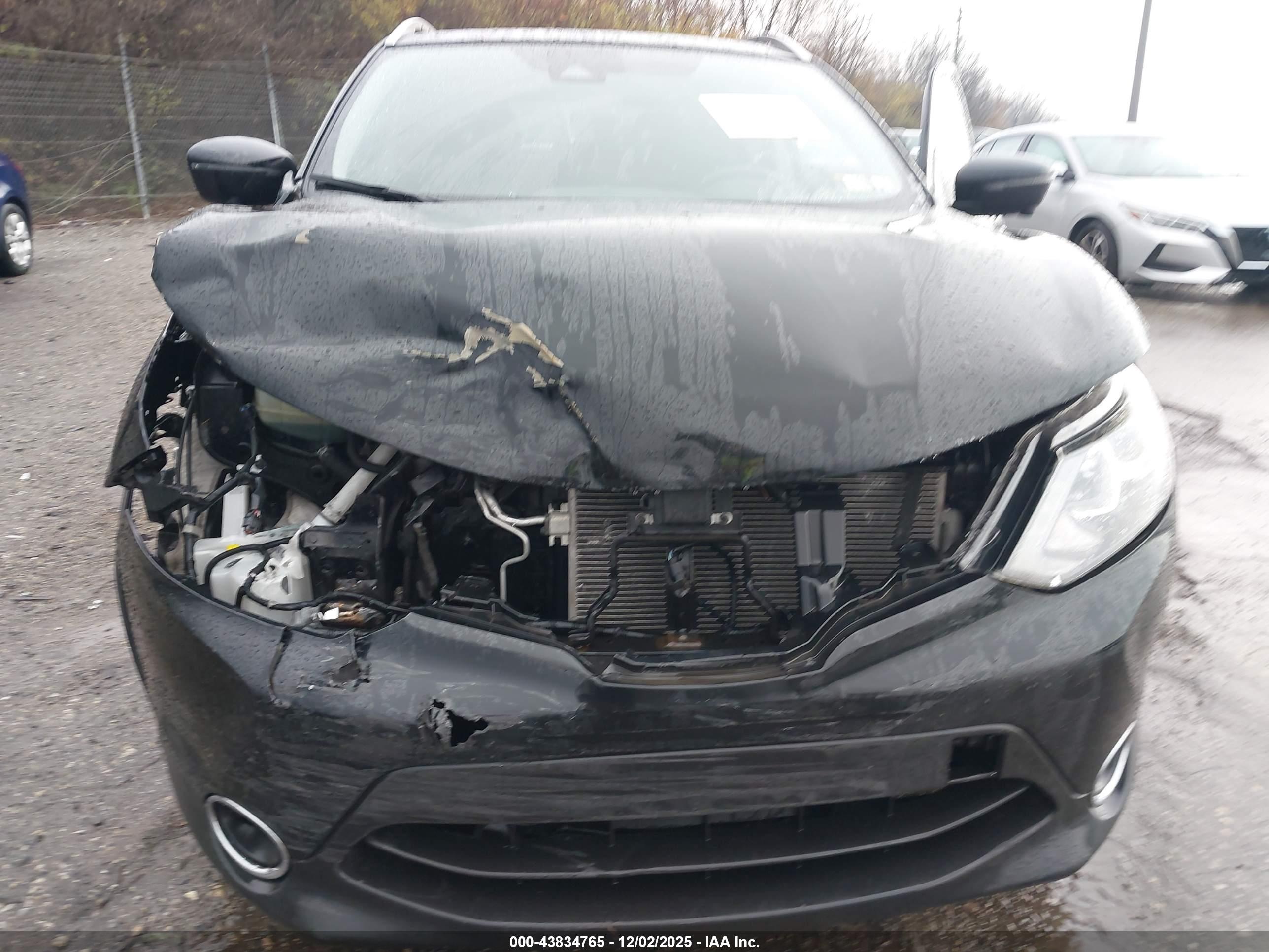NISSAN ROGUE image 6