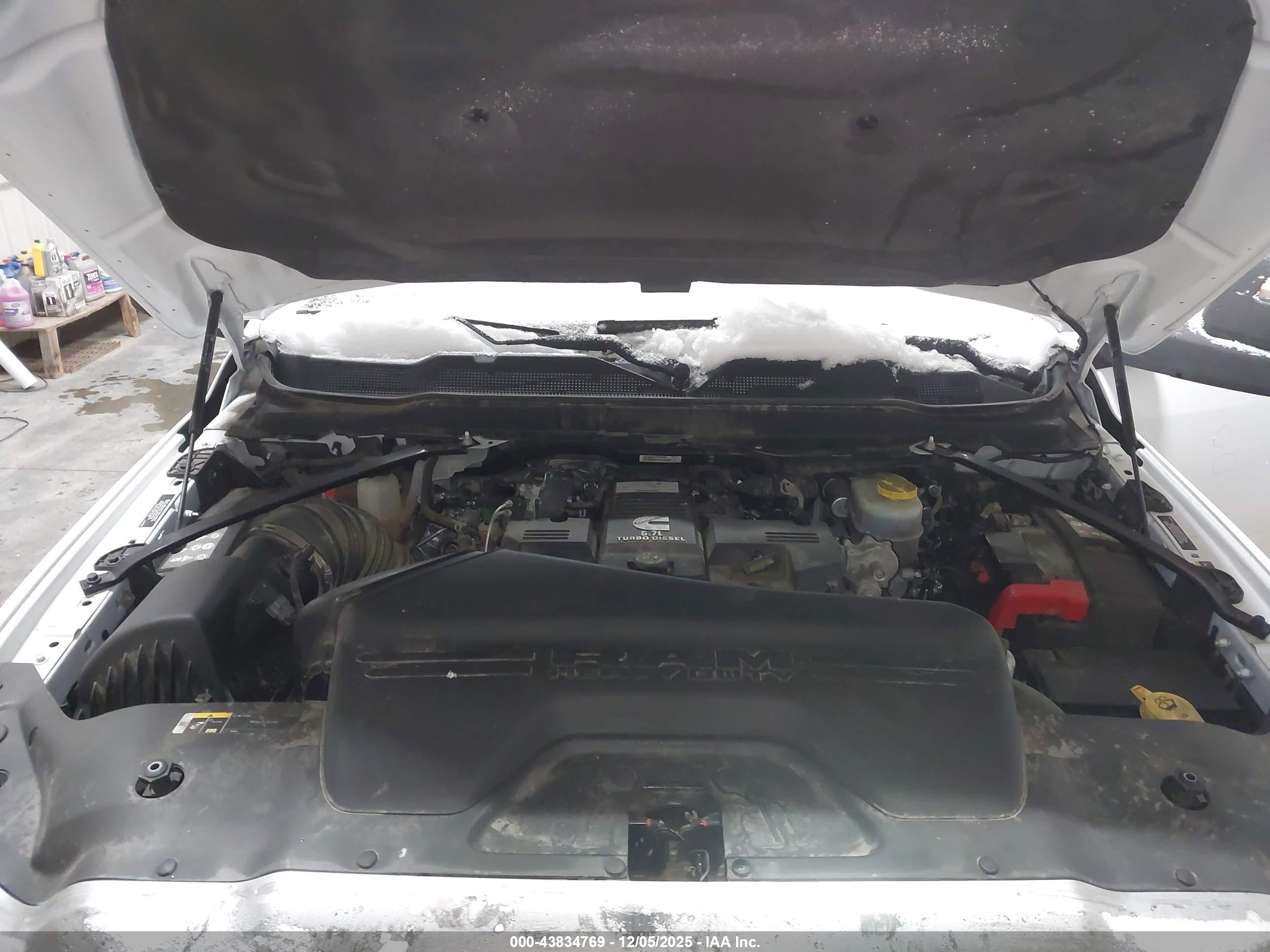 RAM 2500 image 10