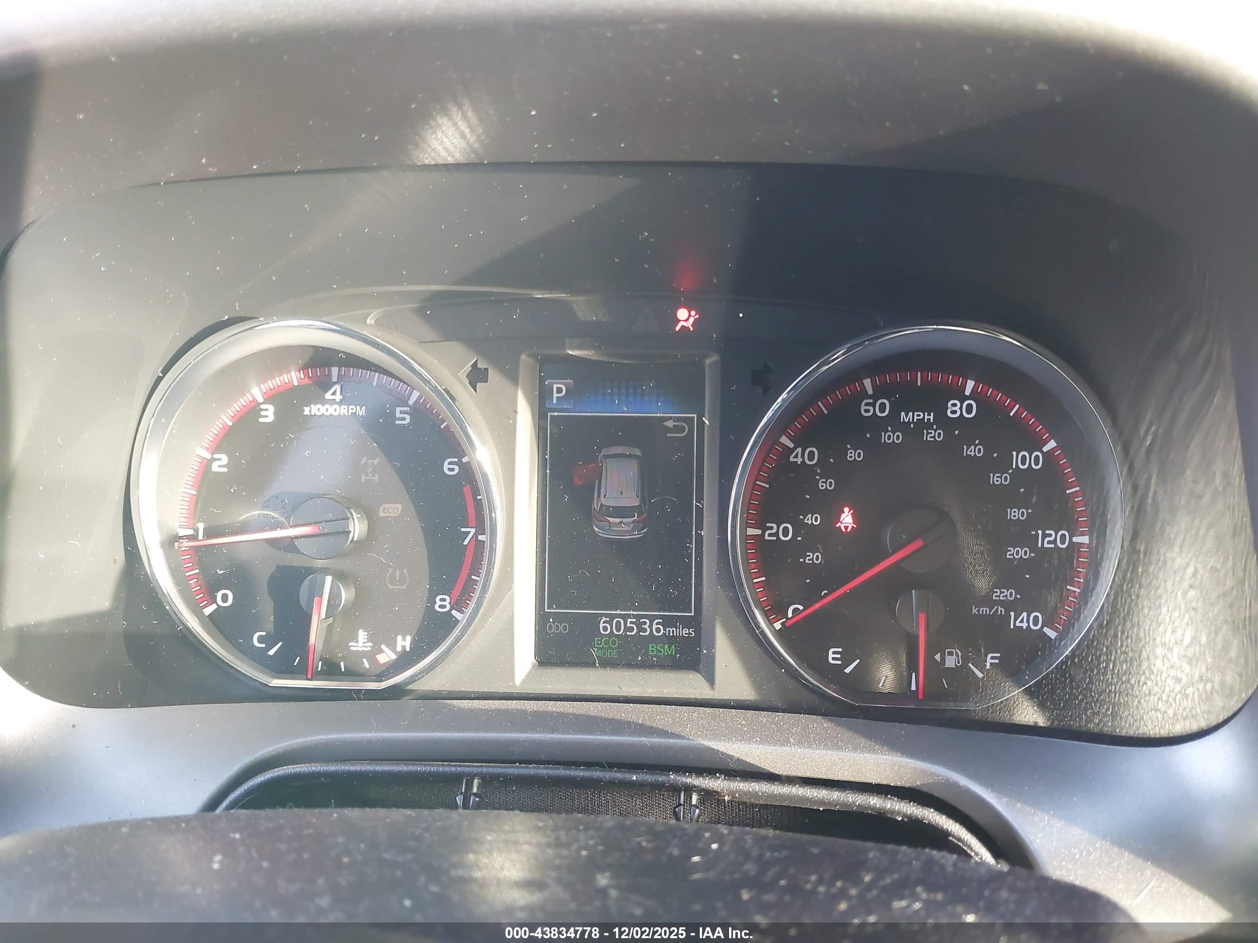TOYOTA RAV4 image 7