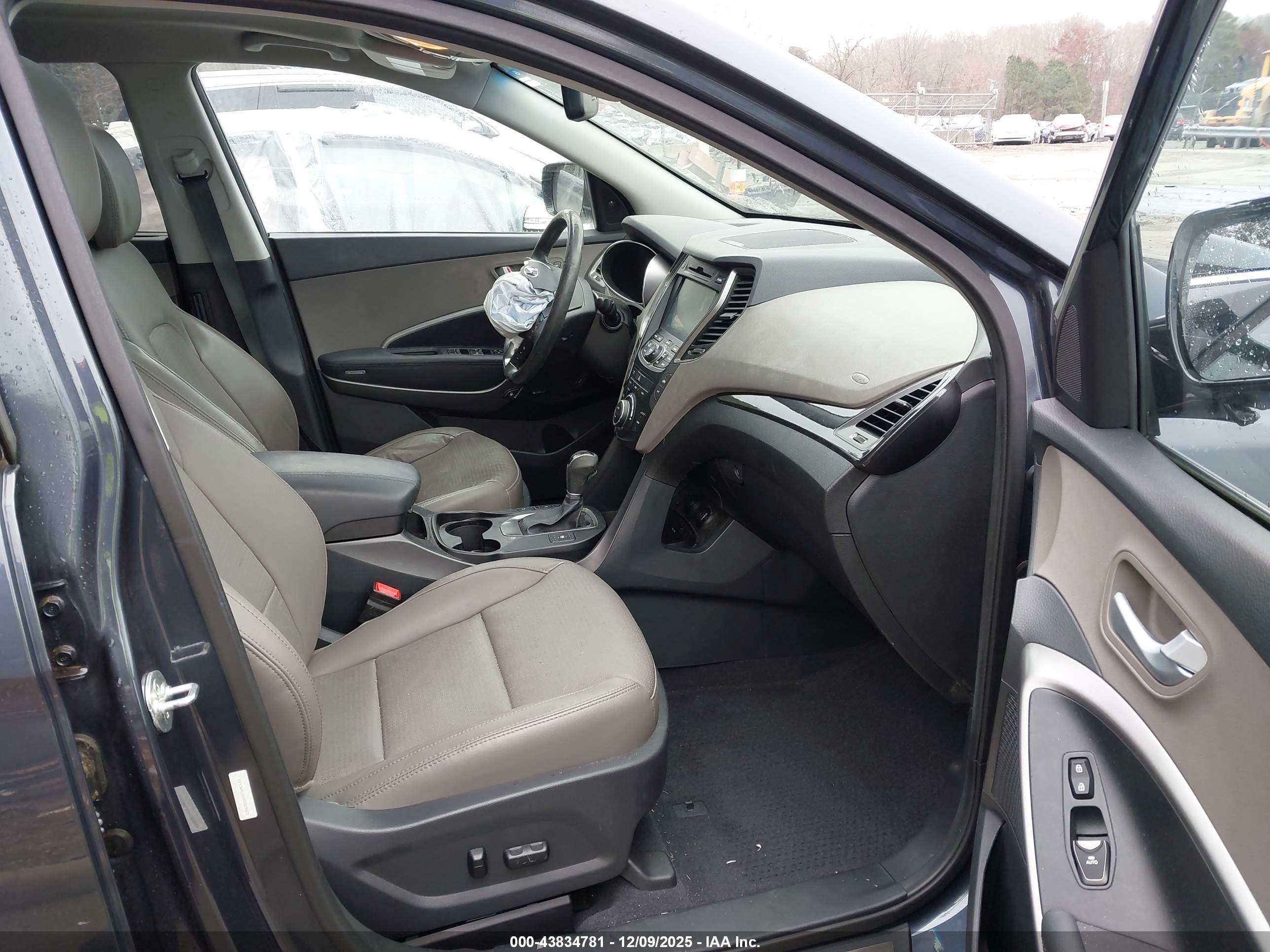 HYUNDAI SANTA image 5