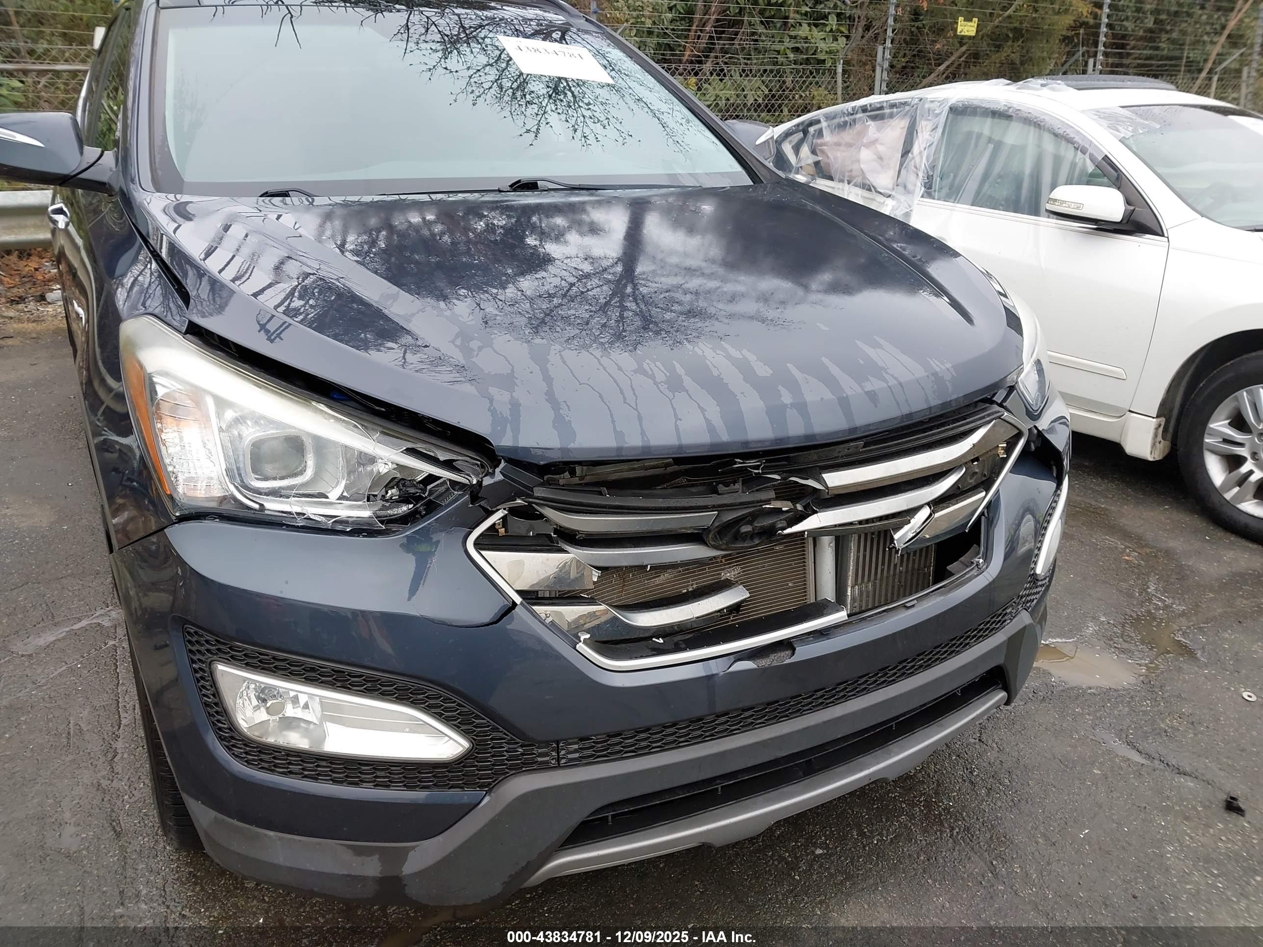HYUNDAI SANTA image 6