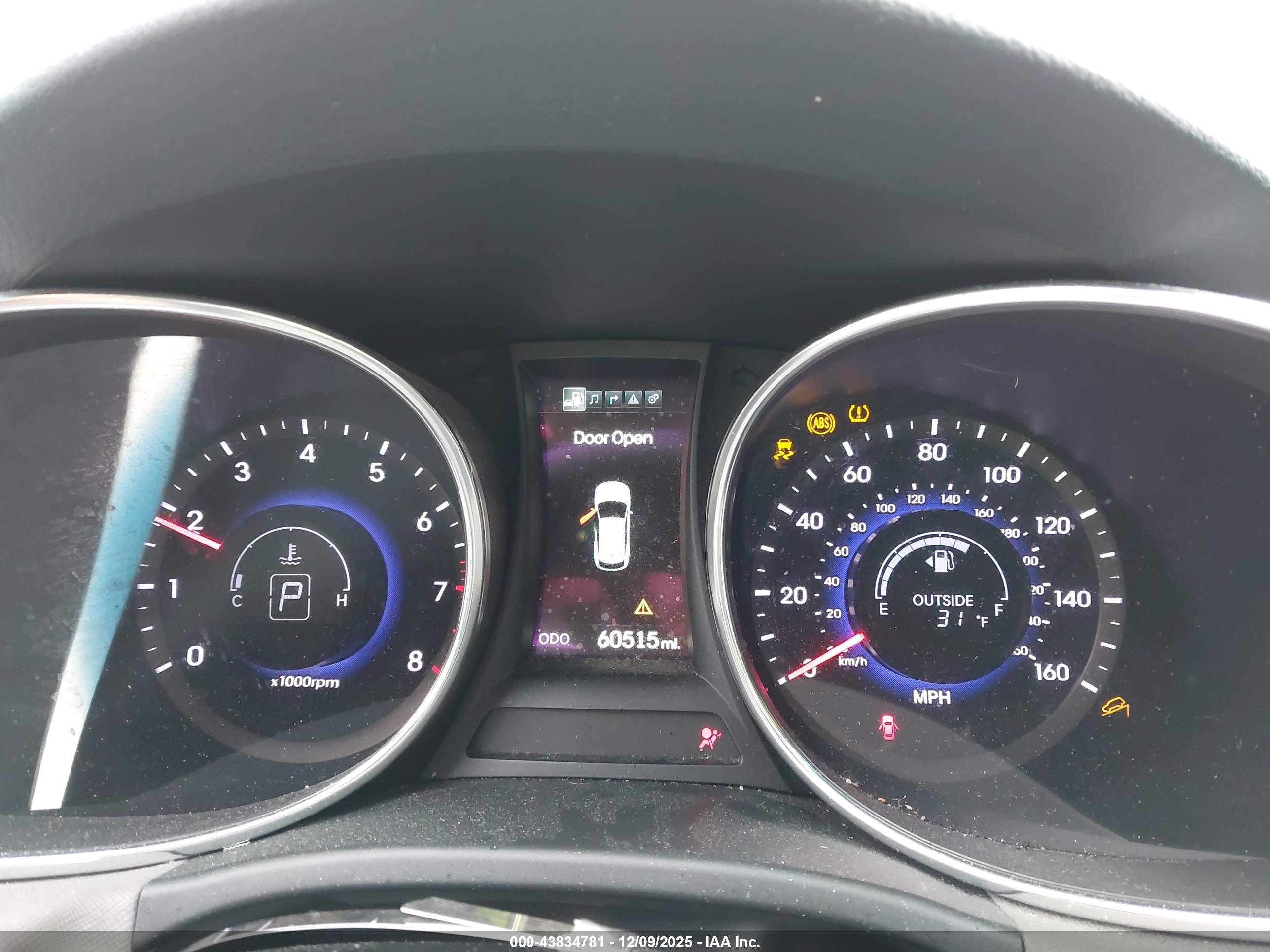 HYUNDAI SANTA image 7