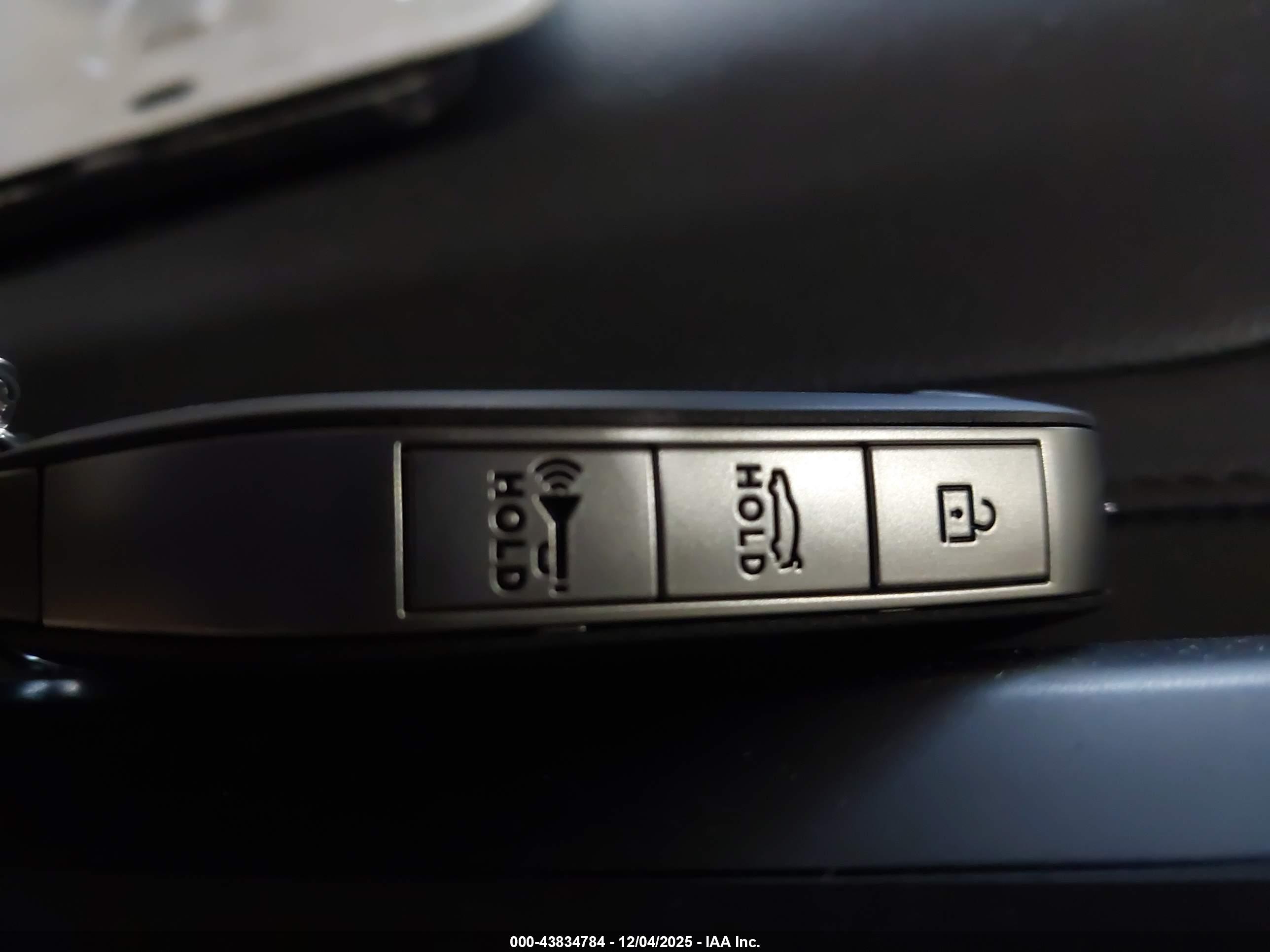 KIA K5 image 11