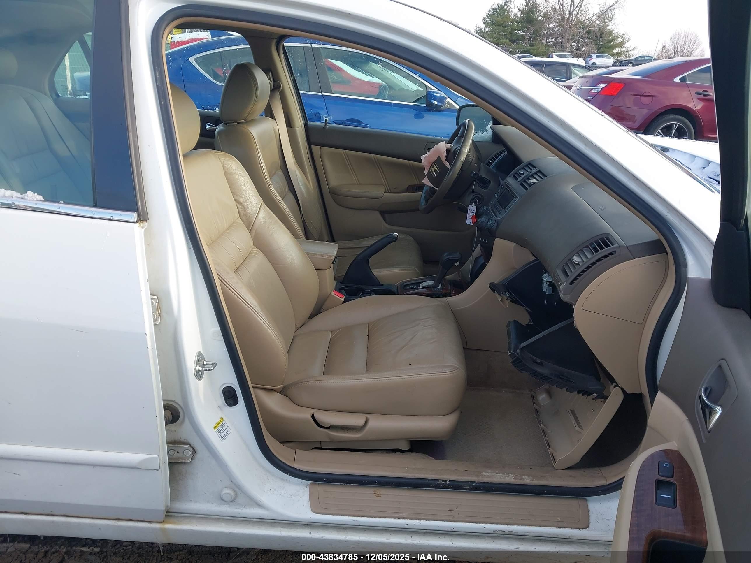 HONDA ACCORD image 5
