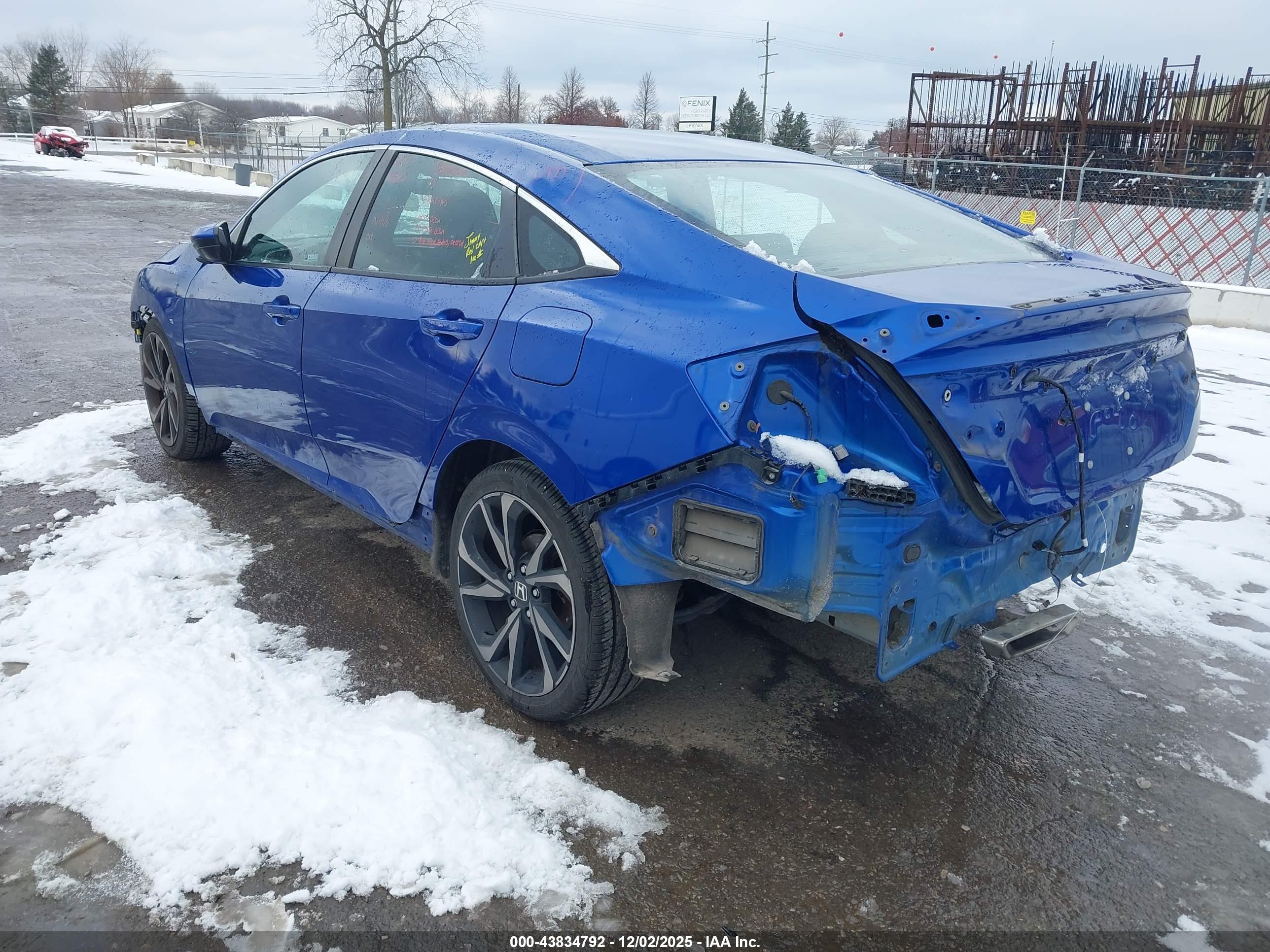 HONDA CIVIC image 3