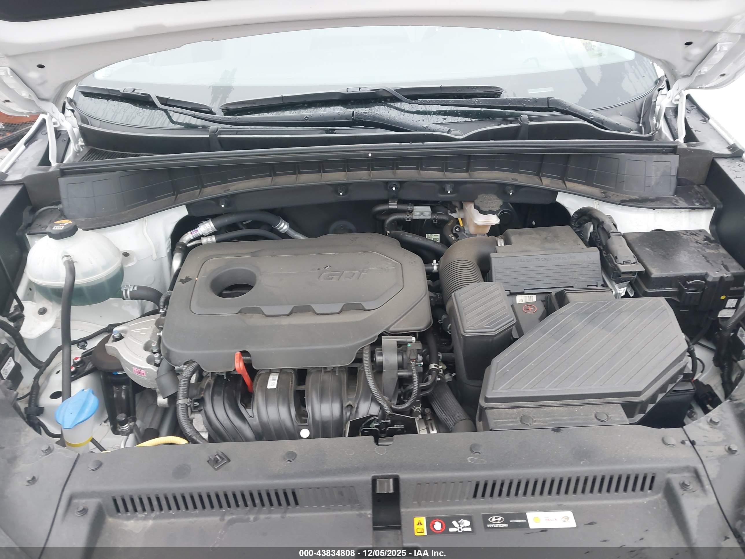 HYUNDAI TUCSON image 10