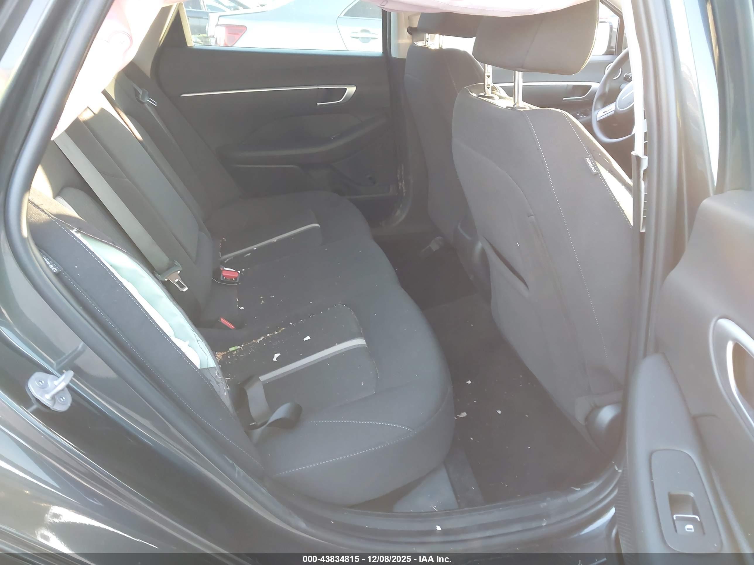 HYUNDAI SONATA image 8