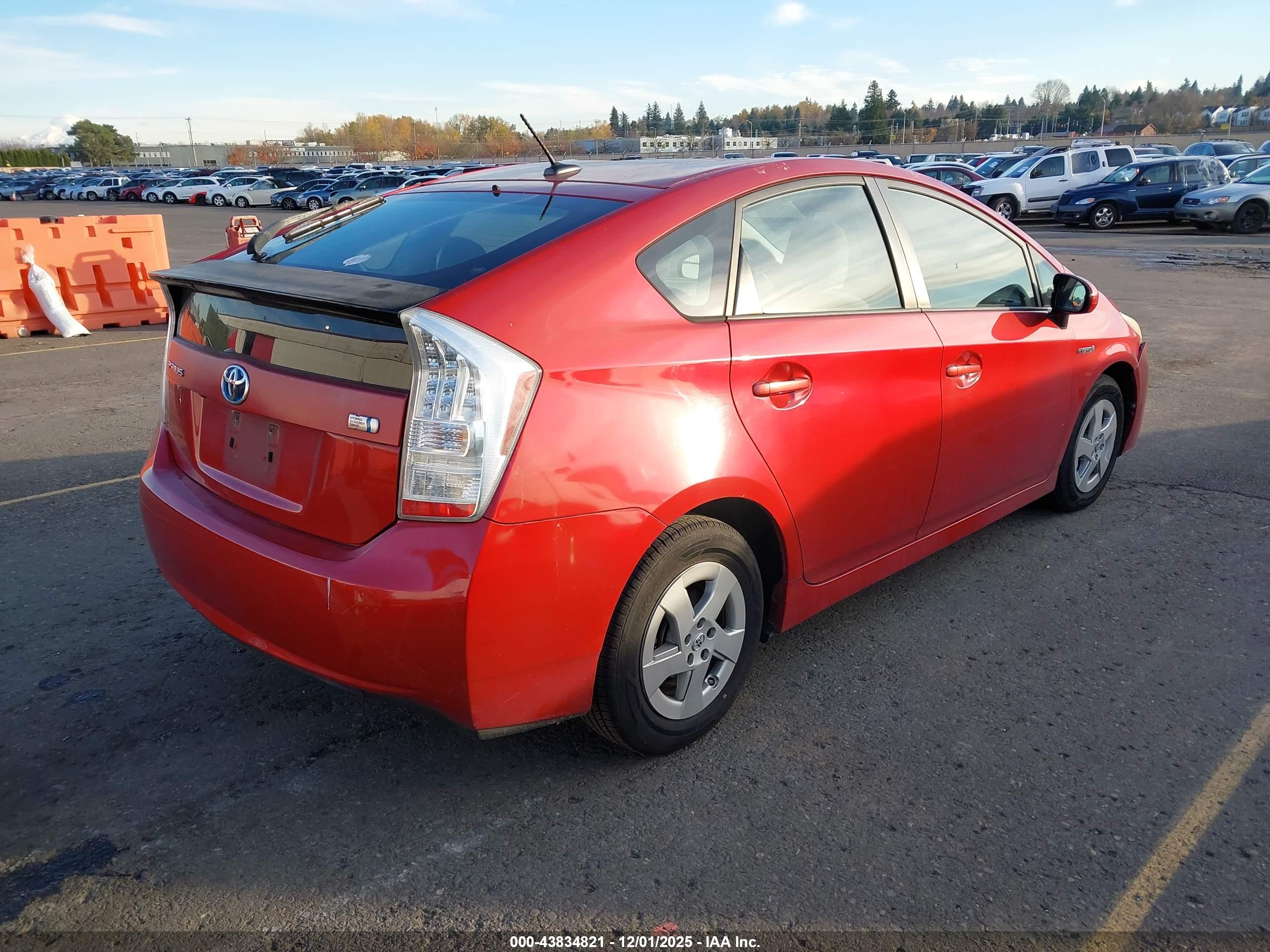 TOYOTA PRIUS image 4