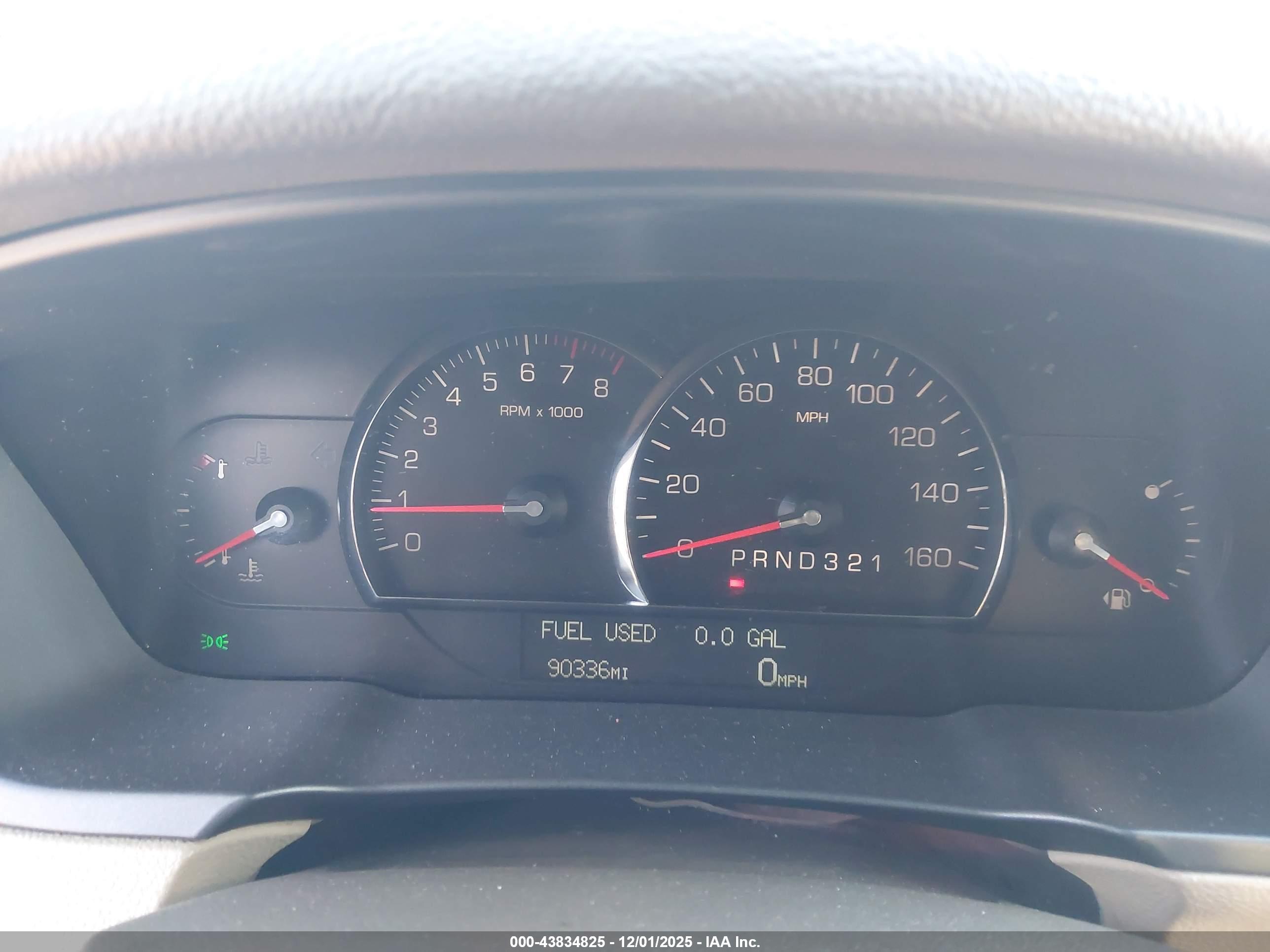 CADILLAC DTS image 7