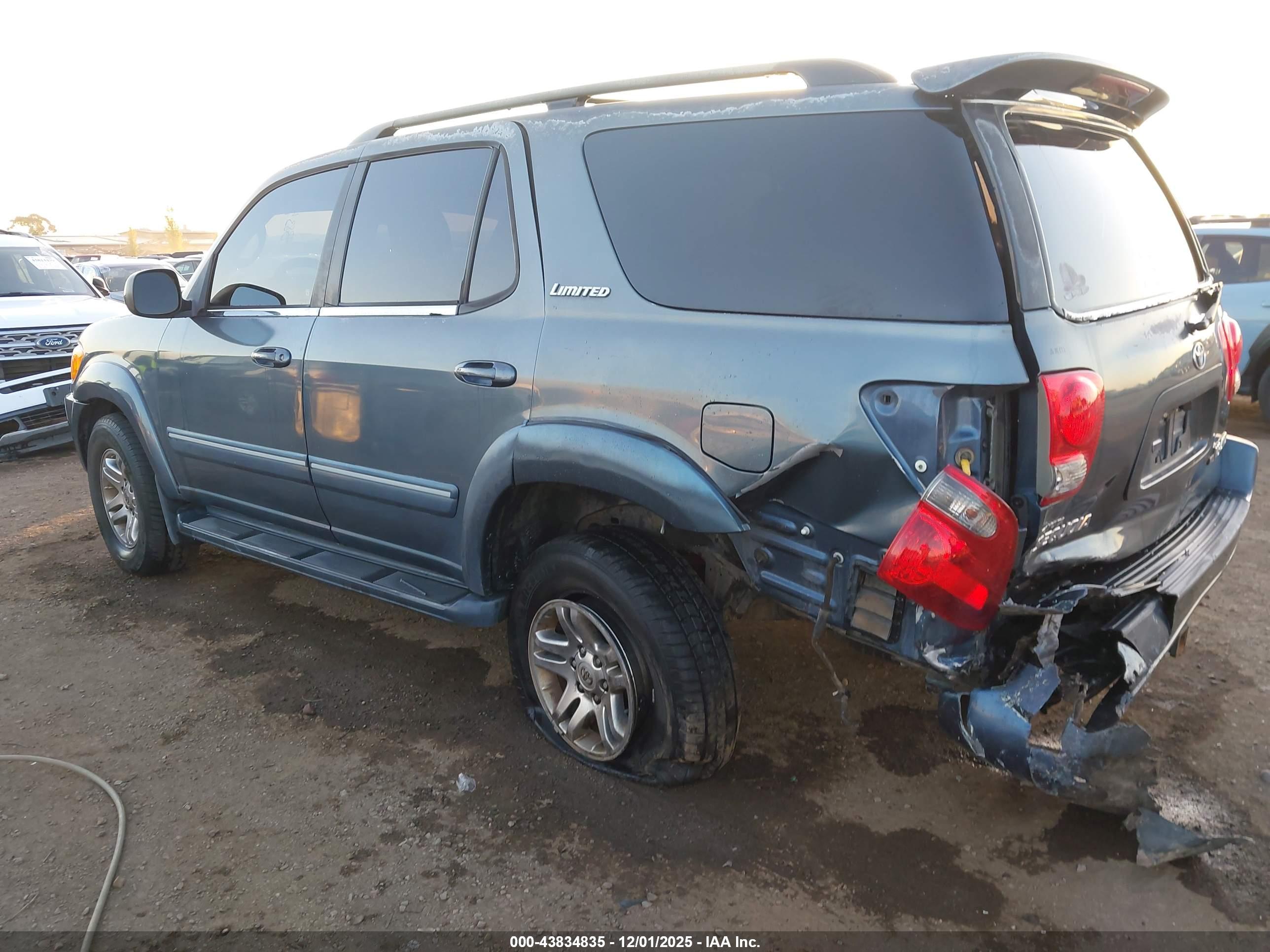 TOYOTA SEQUOIA image 3
