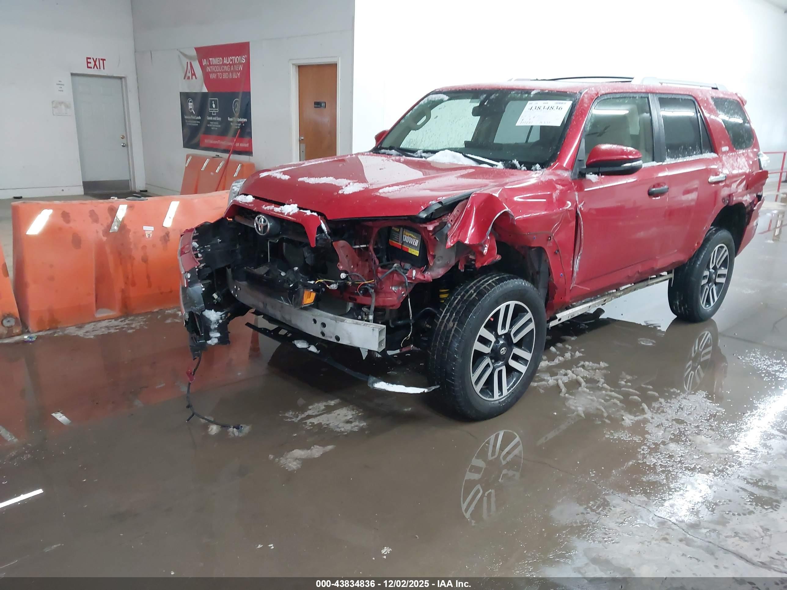 TOYOTA 4RUNNER image 2