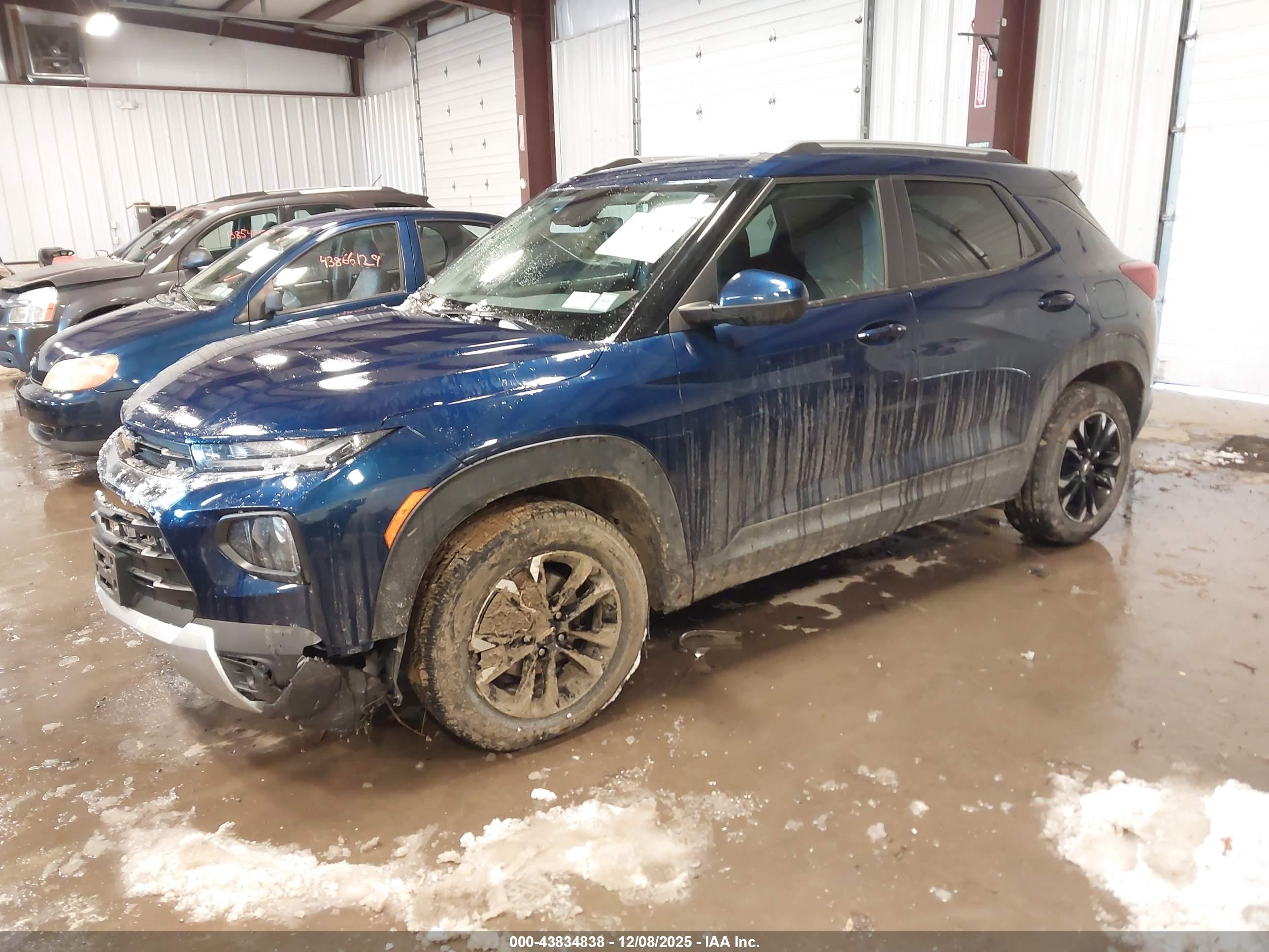 CHEVROLET TRAILBLAZER image 2